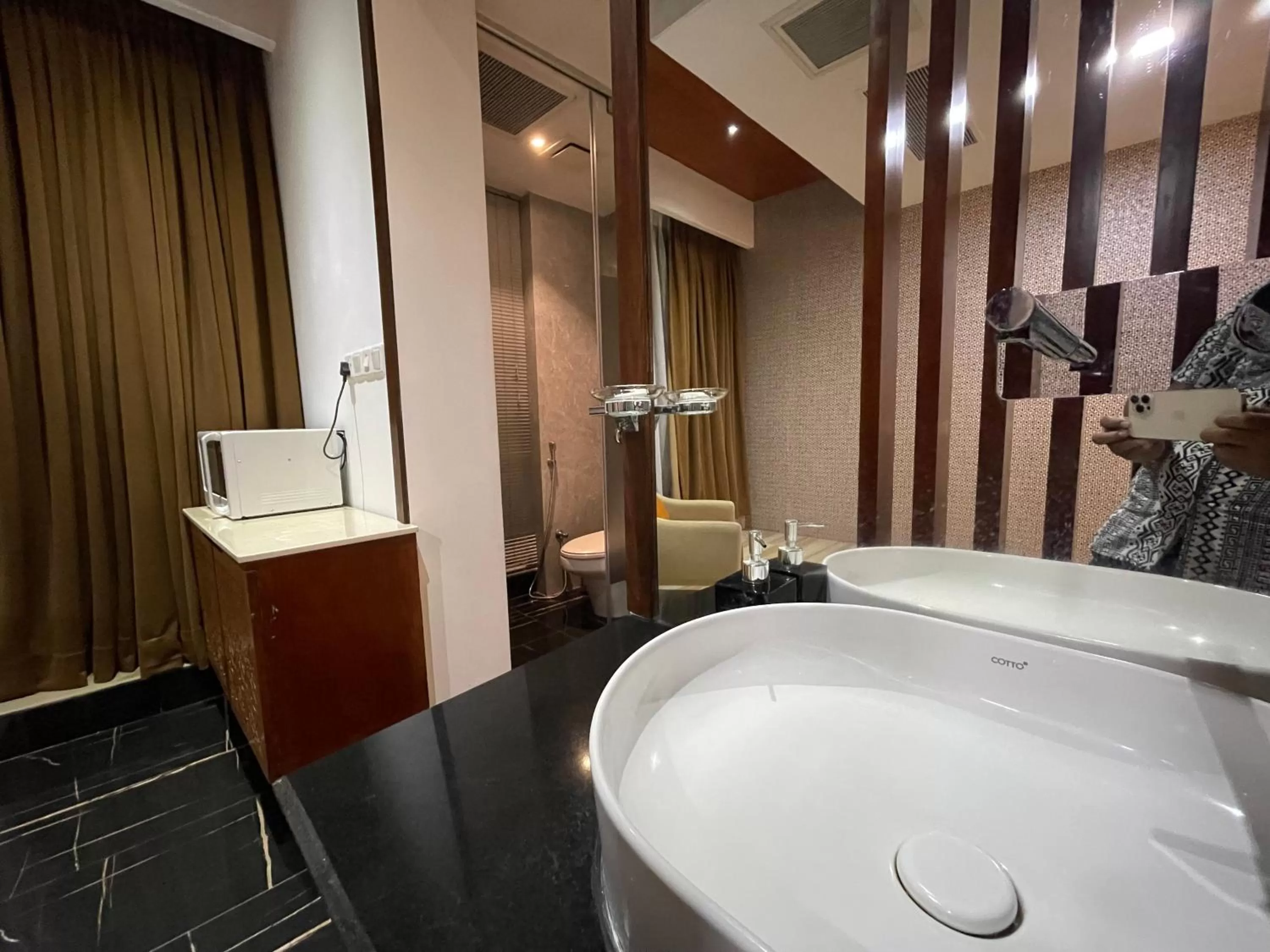 Bathroom in Empyrean Dhaka City Centre