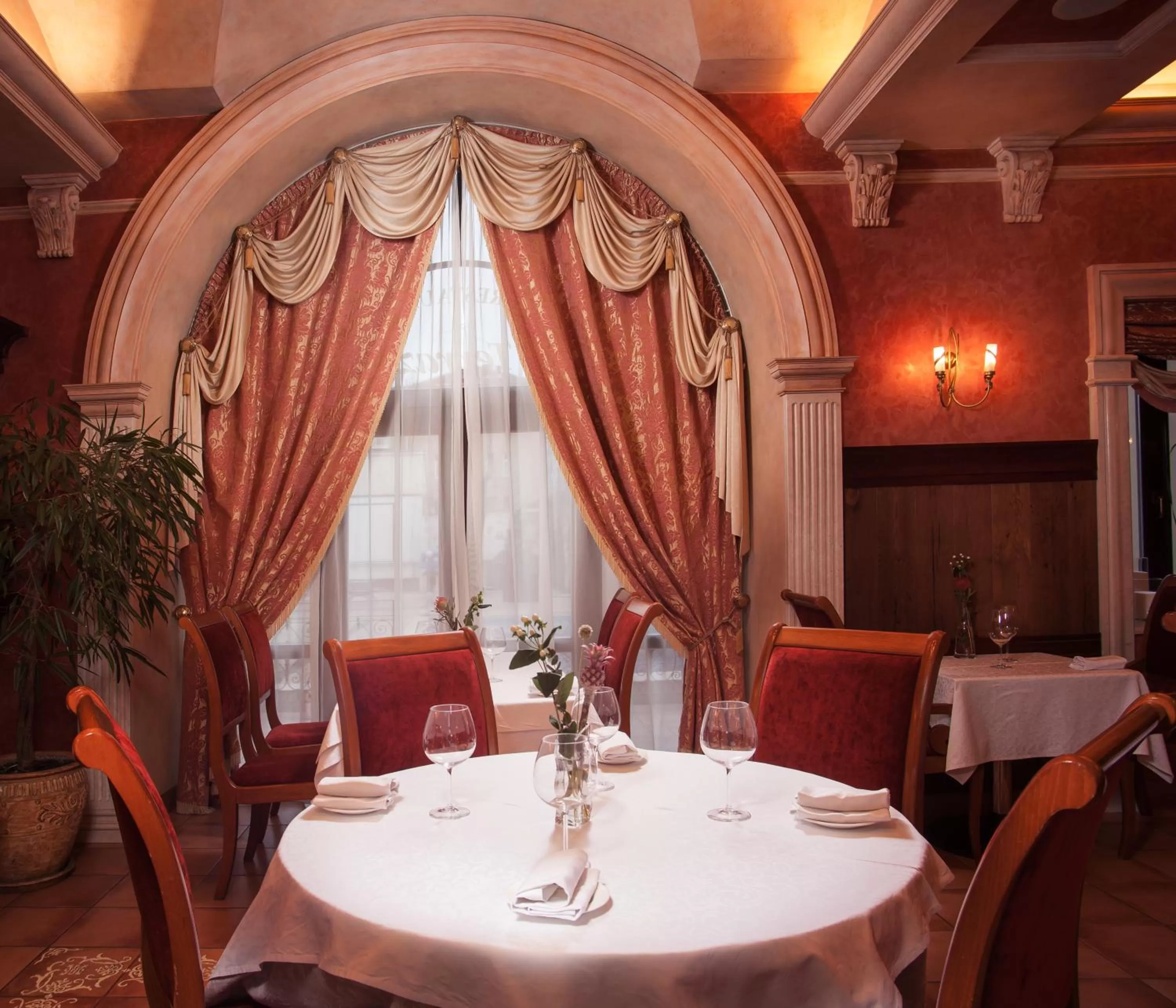 Restaurant/places to eat in Hotel Otrada