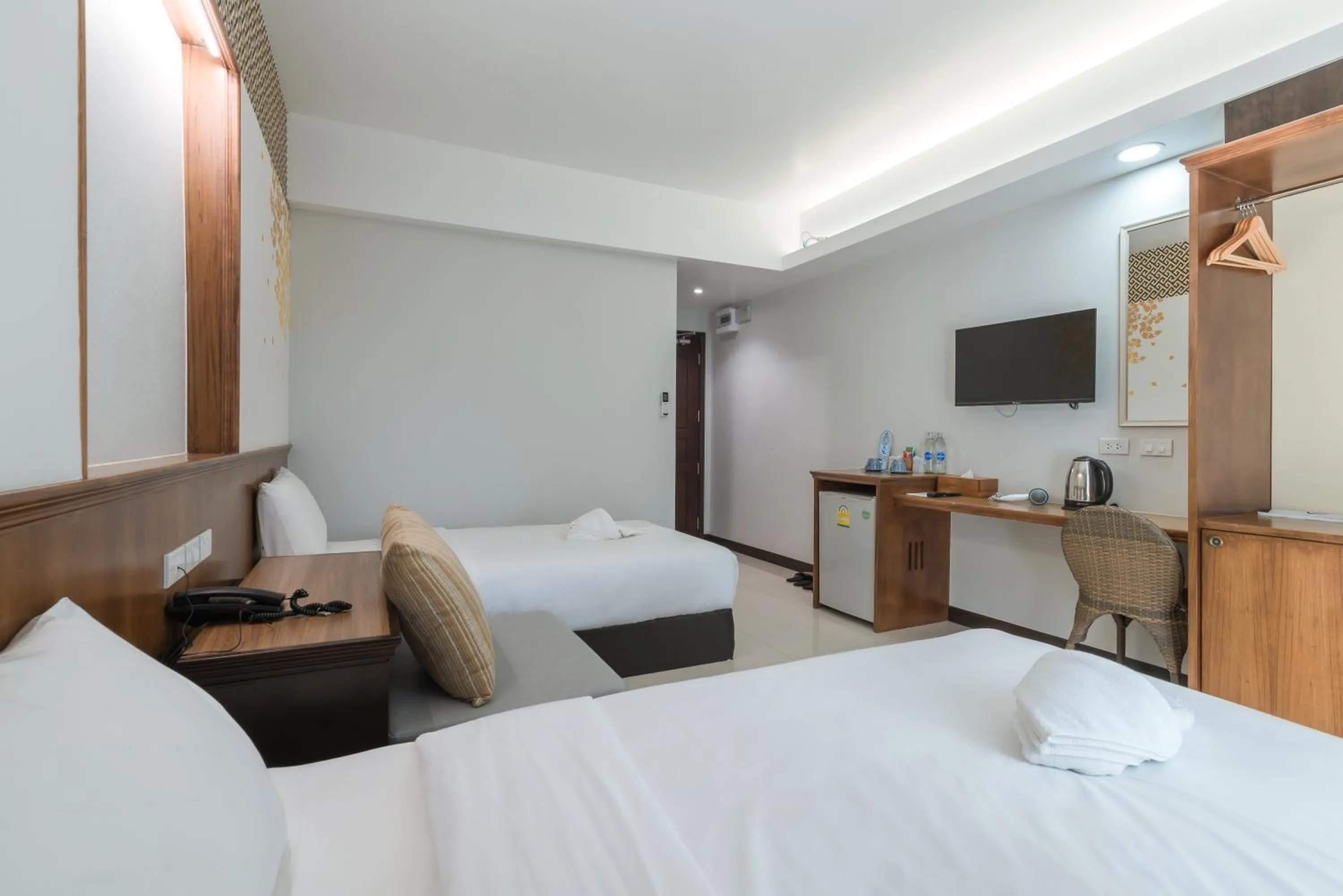 Photo of the whole room, Bed in Cozytel Chiangmai