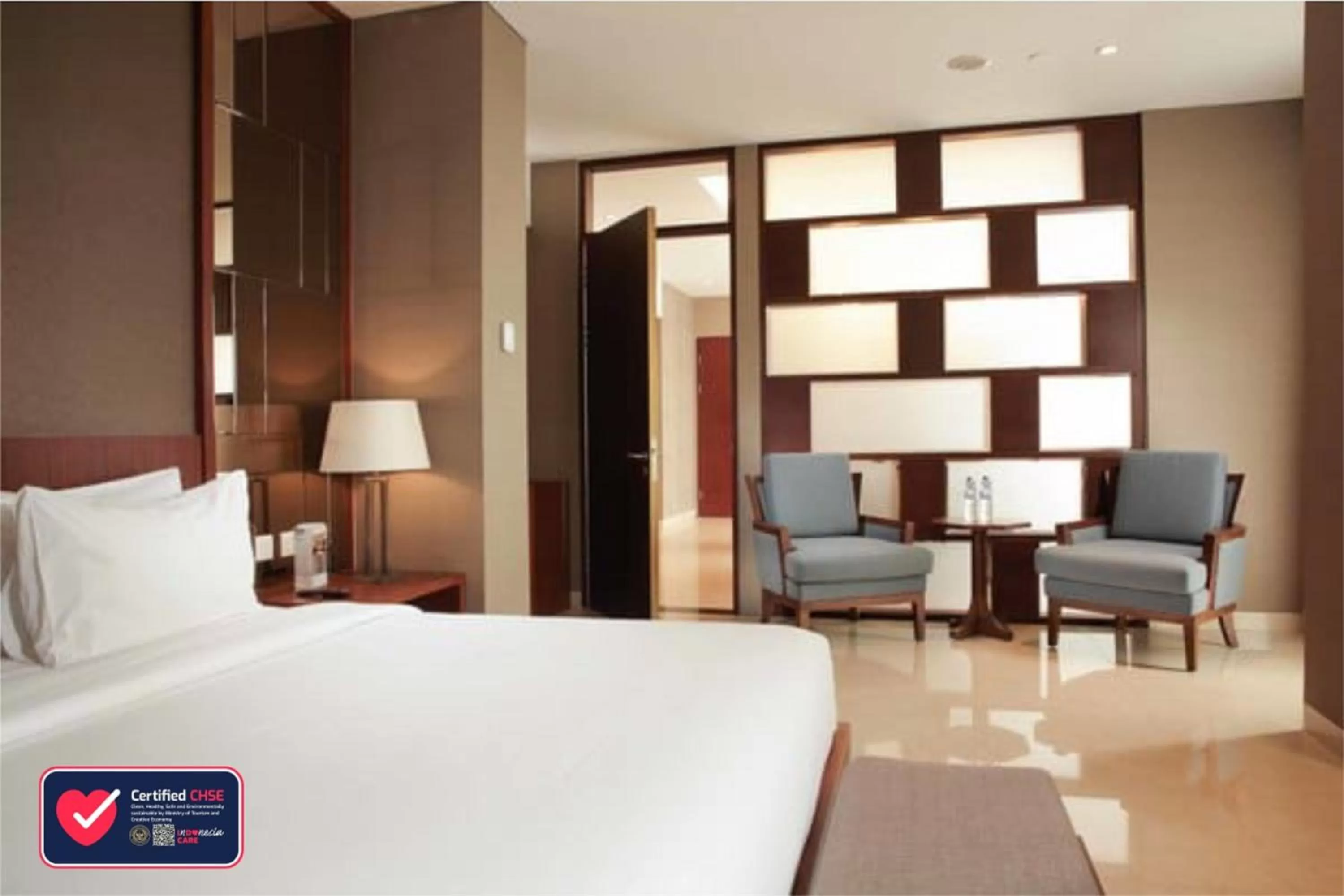 Bedroom, Bed in The Luxton Cirebon Hotel and Convention