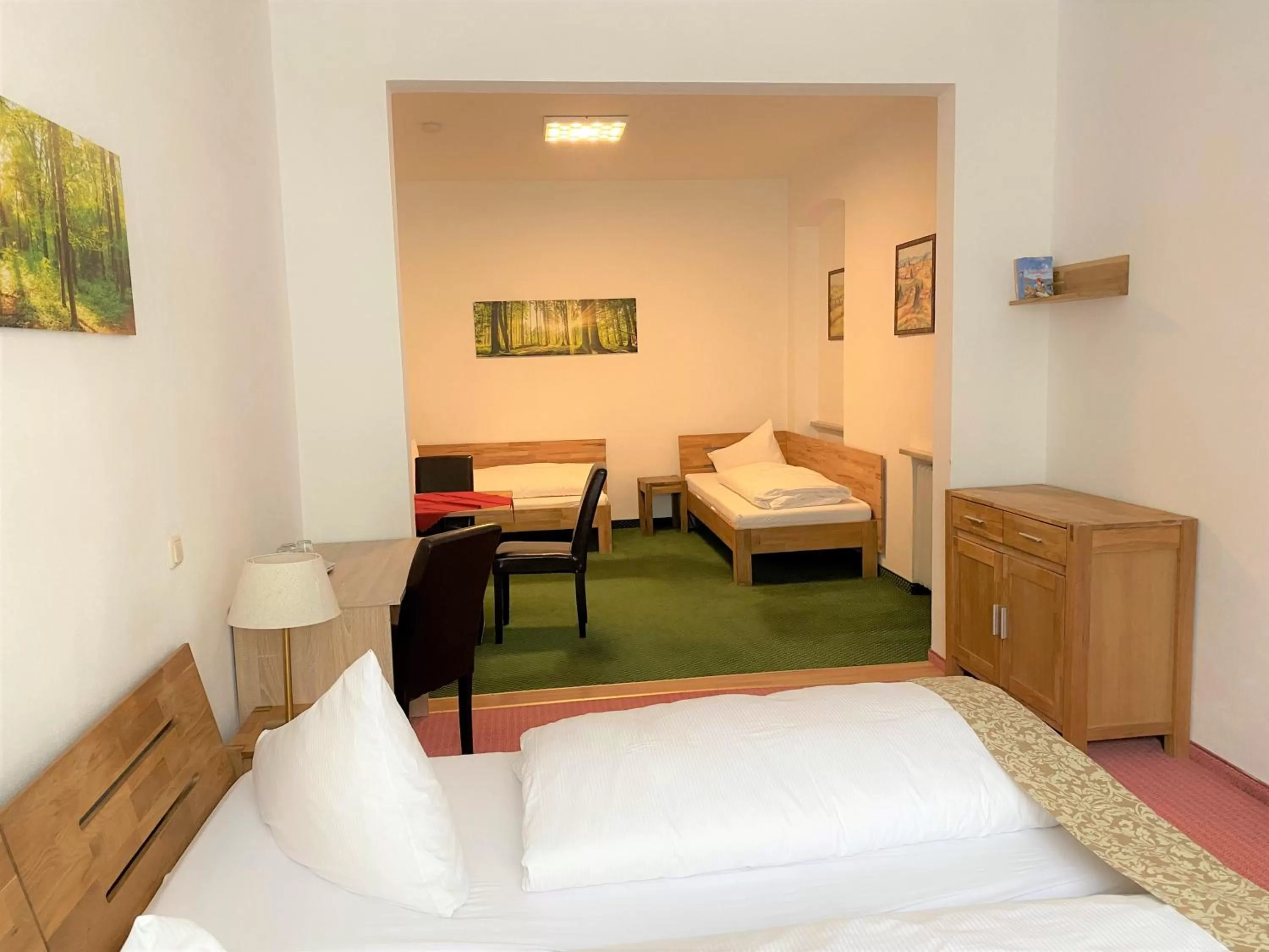 Bedroom, Bed in Hotel Schwabenwirt