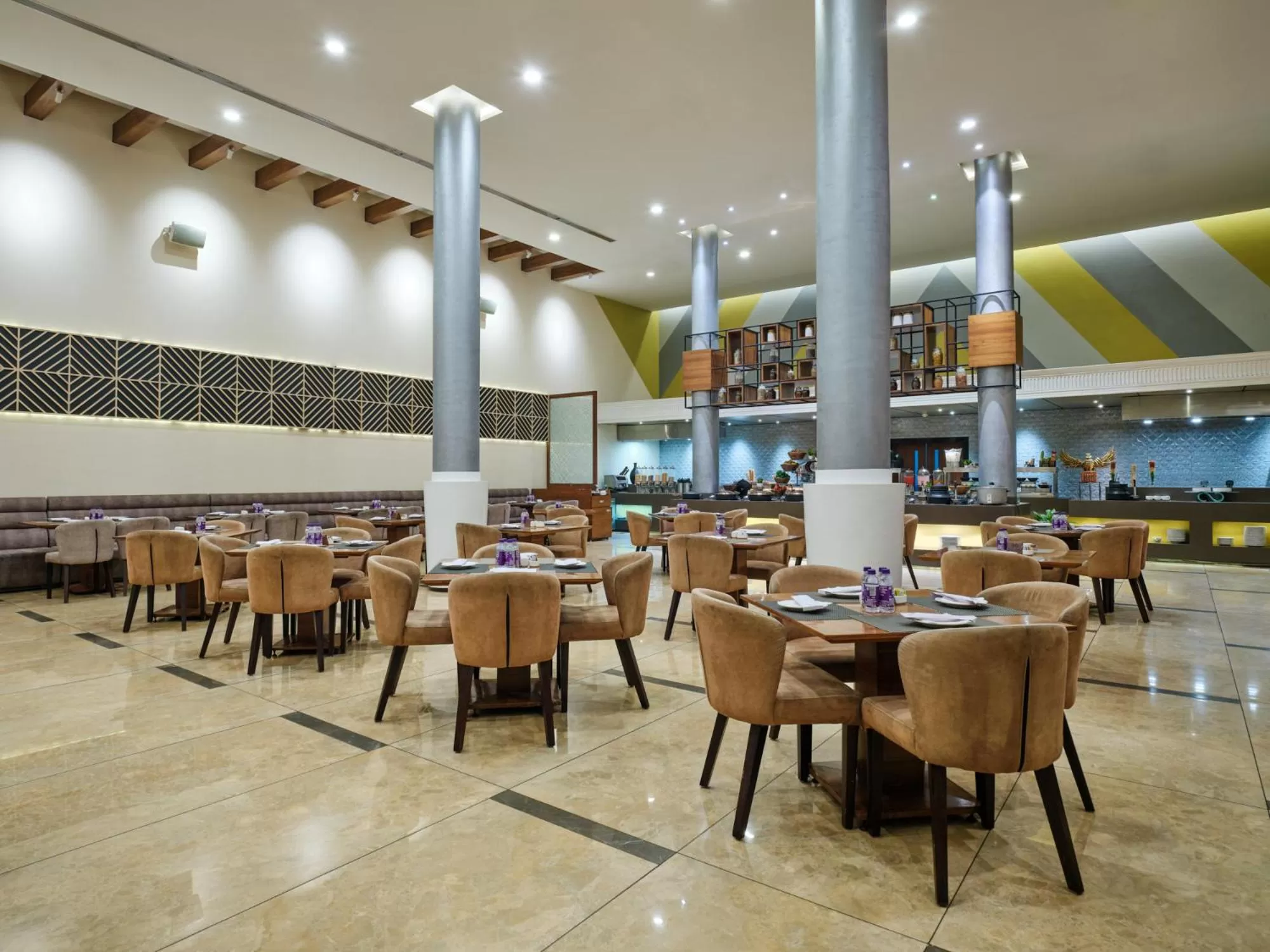 Restaurant/places to eat in Sayaji Indore
