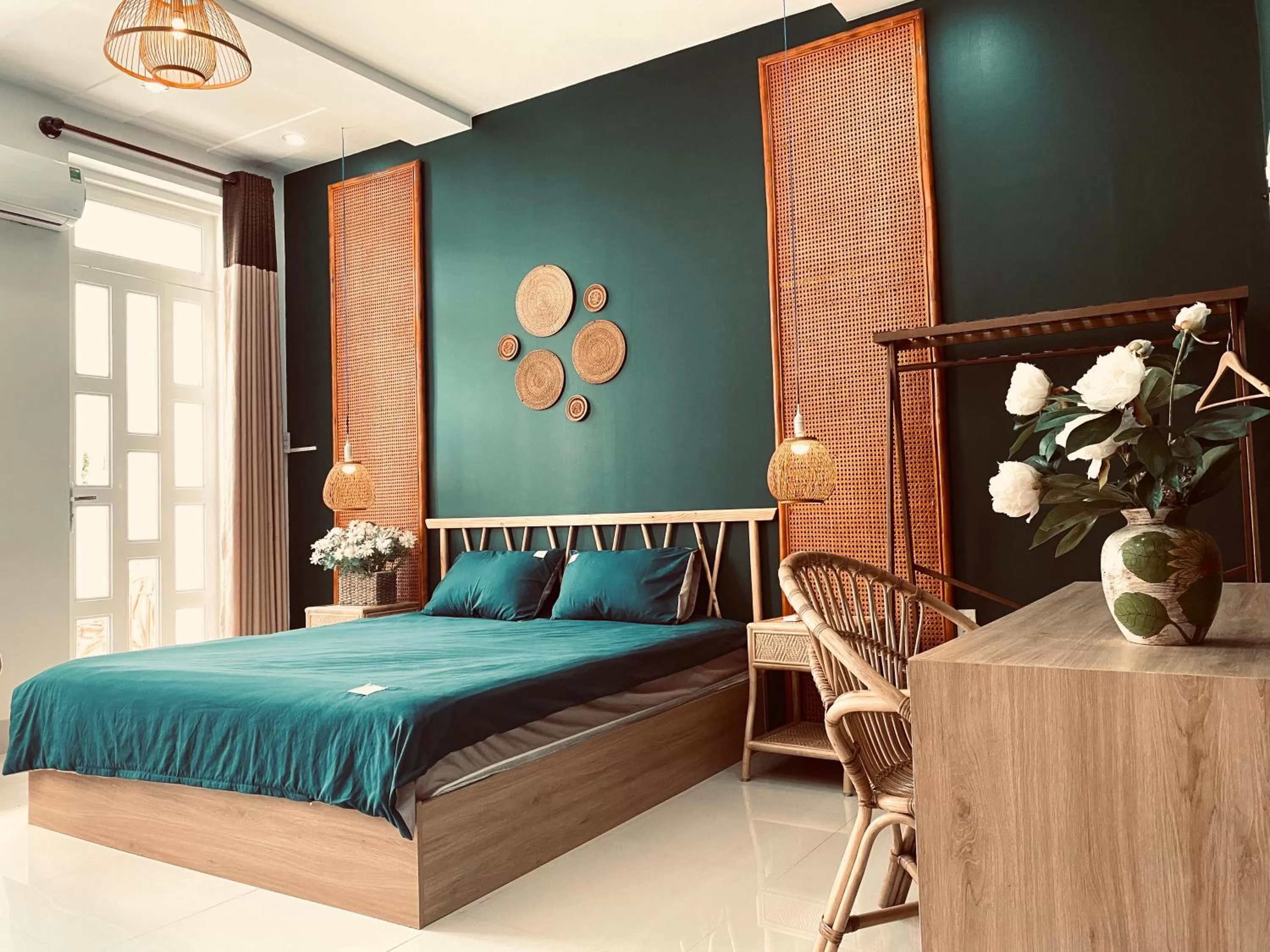 Bed in Emerald Boutique Stay 2