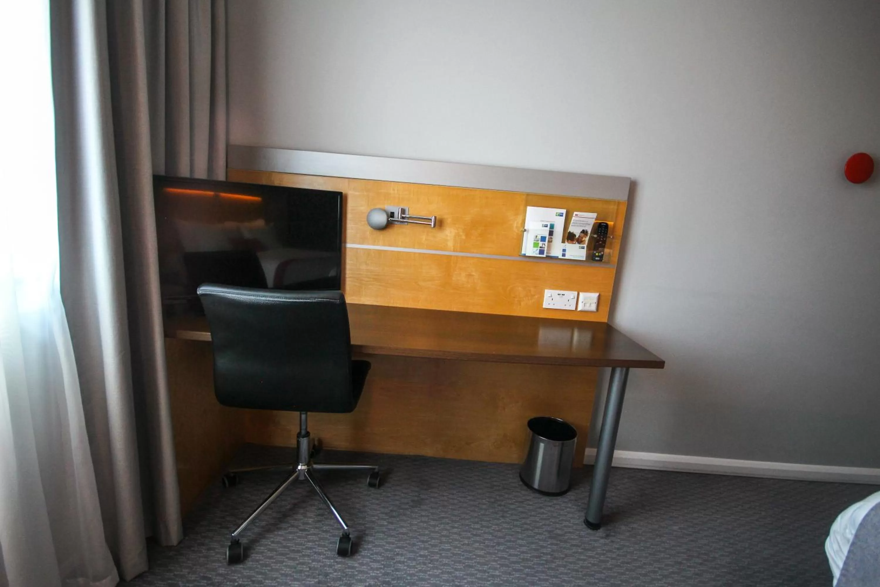 Photo of the whole room in Holiday Inn Express Doncaster by IHG