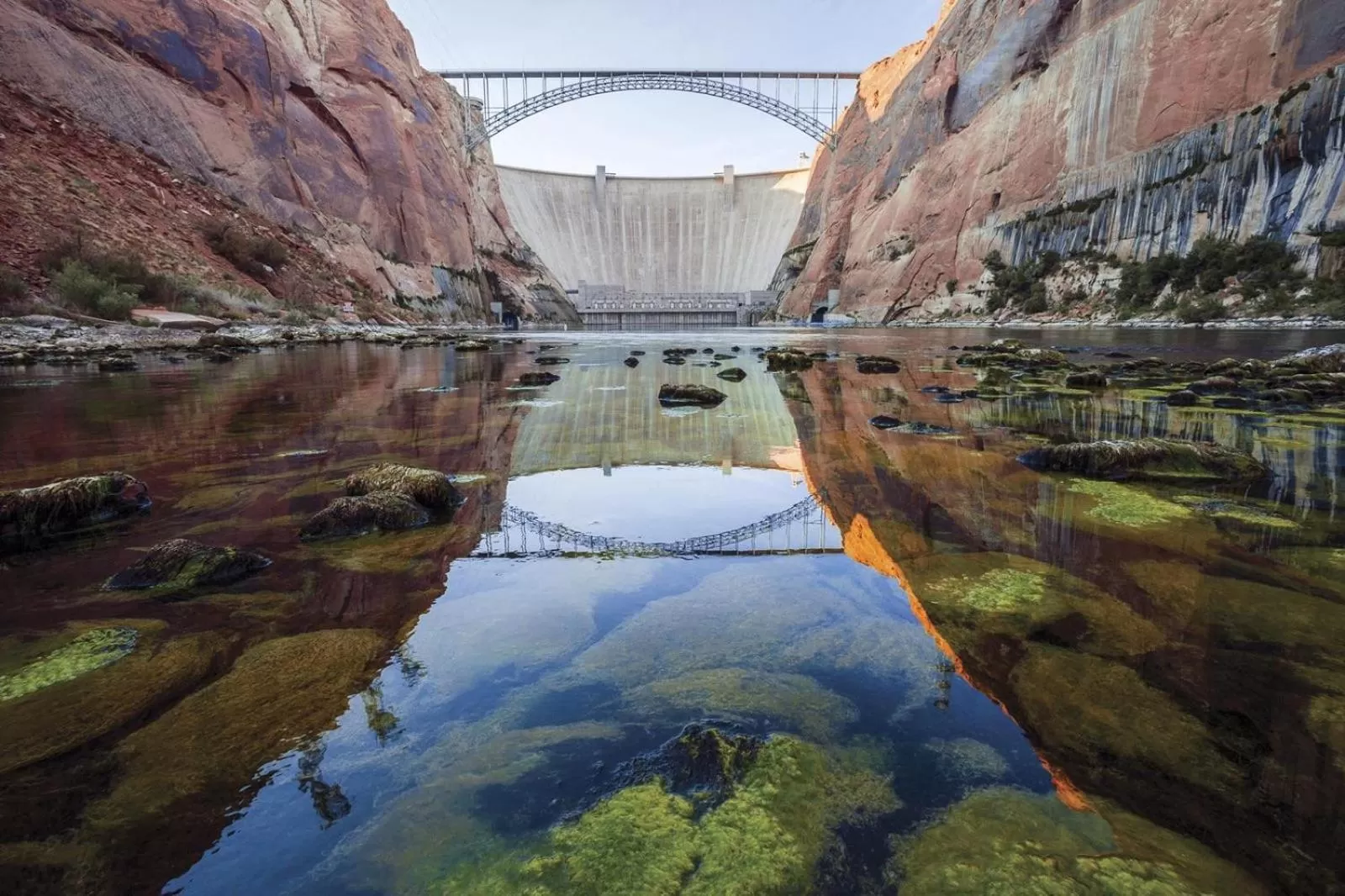 Natural landscape in Red Rock Motel and Dam Motel
