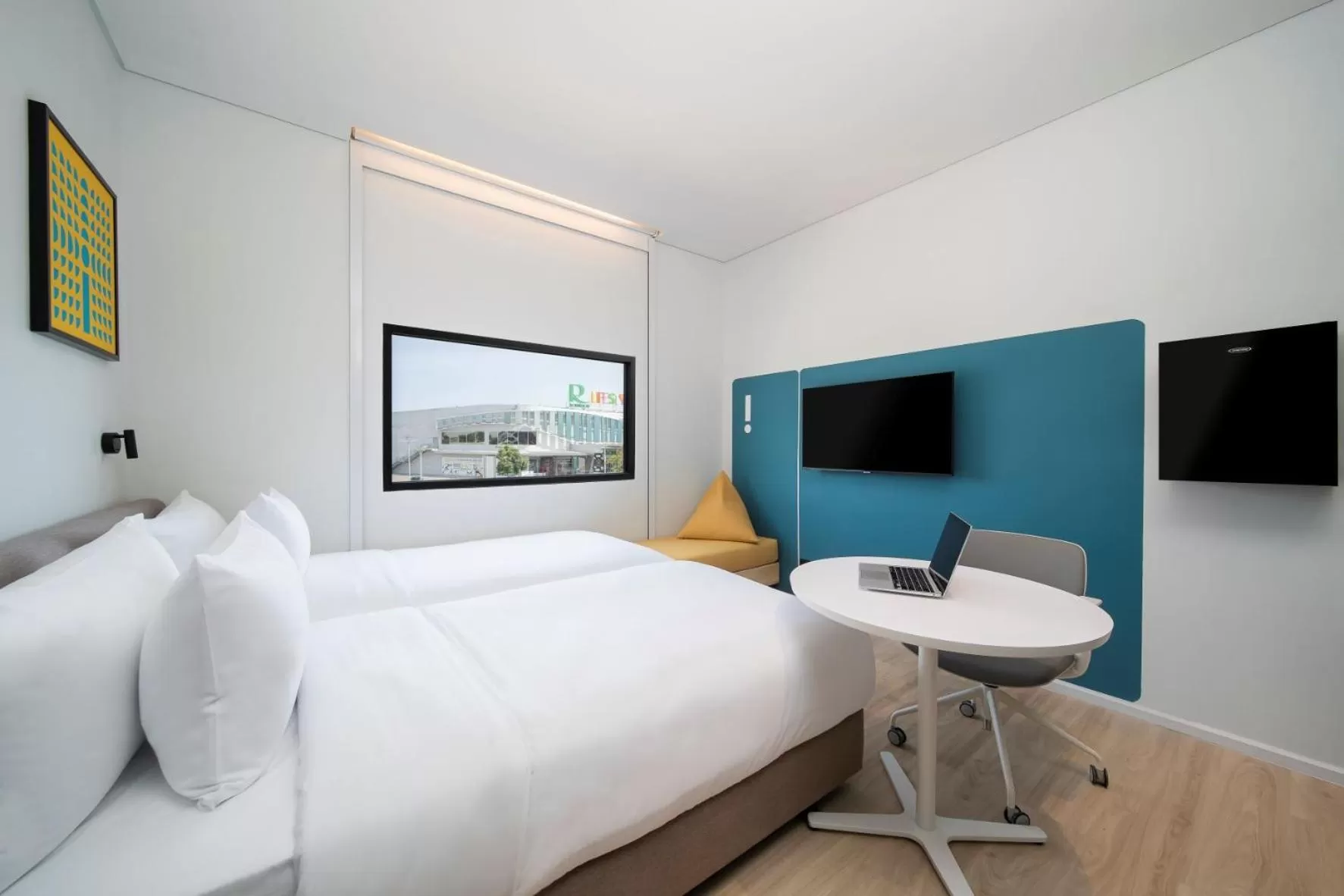 Bed in GO Hotel Bowin at Robinson Lifestyle Bowin