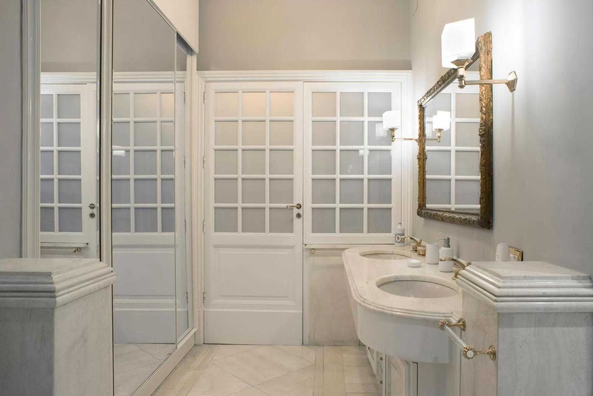 Bathroom in Vittoria - house of charme