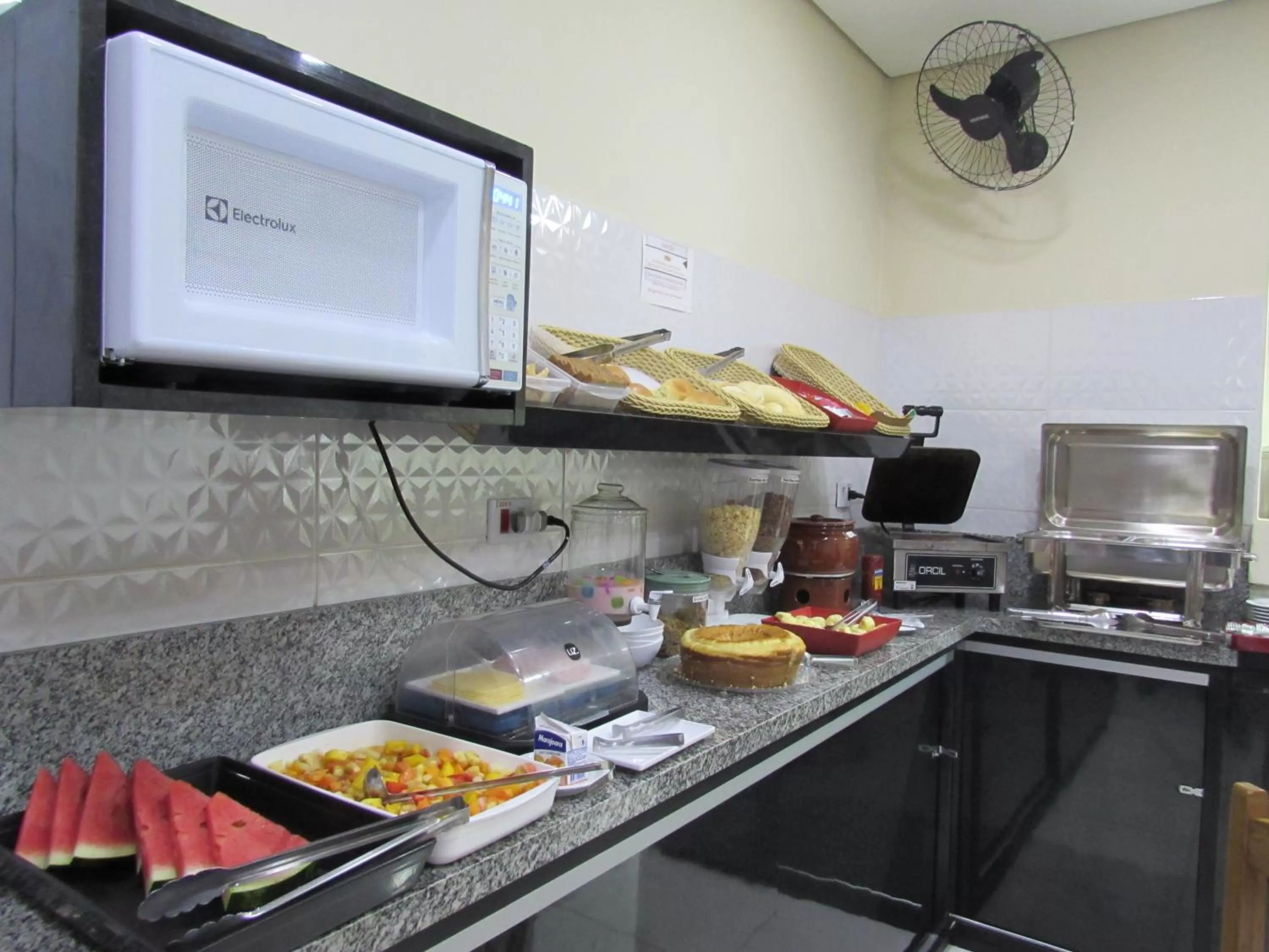 Hotel Minho -Próximo 25 Março , Brás e Bom Retiro