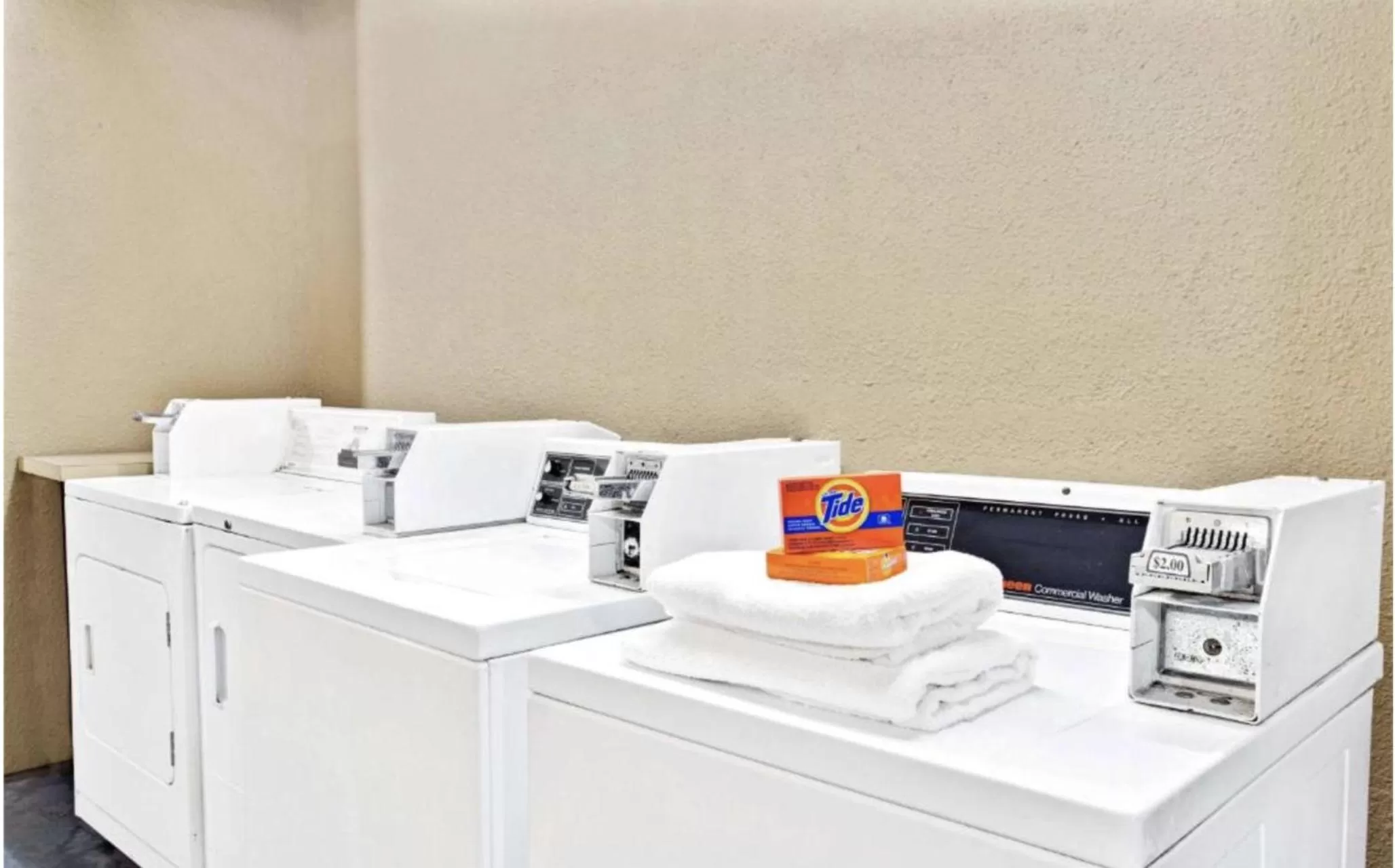 laundry in Super 8 by Wyndham Kissimmee/Maingate/Orlando Area