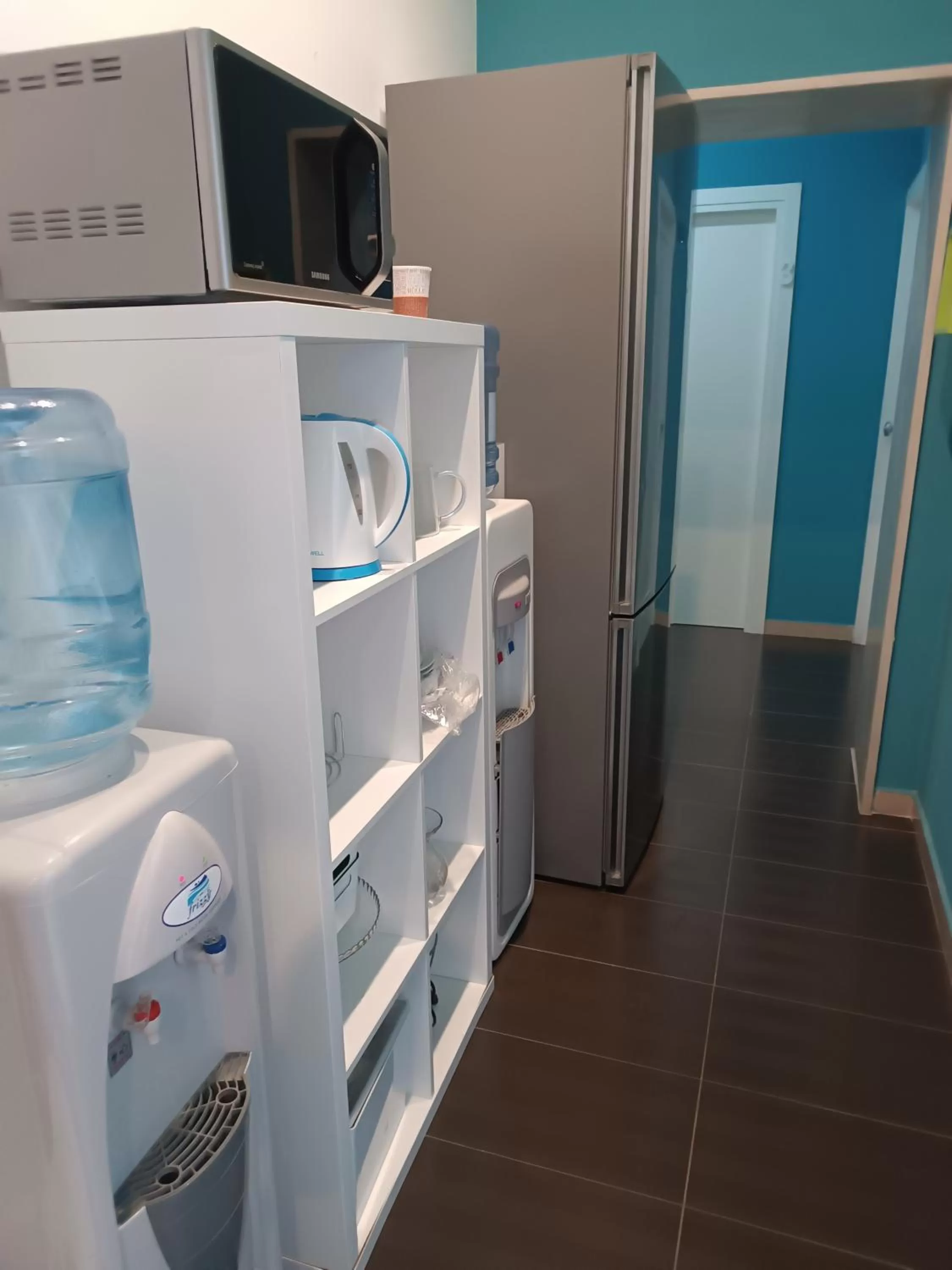 TV/Entertainment Center in Golden Rooms