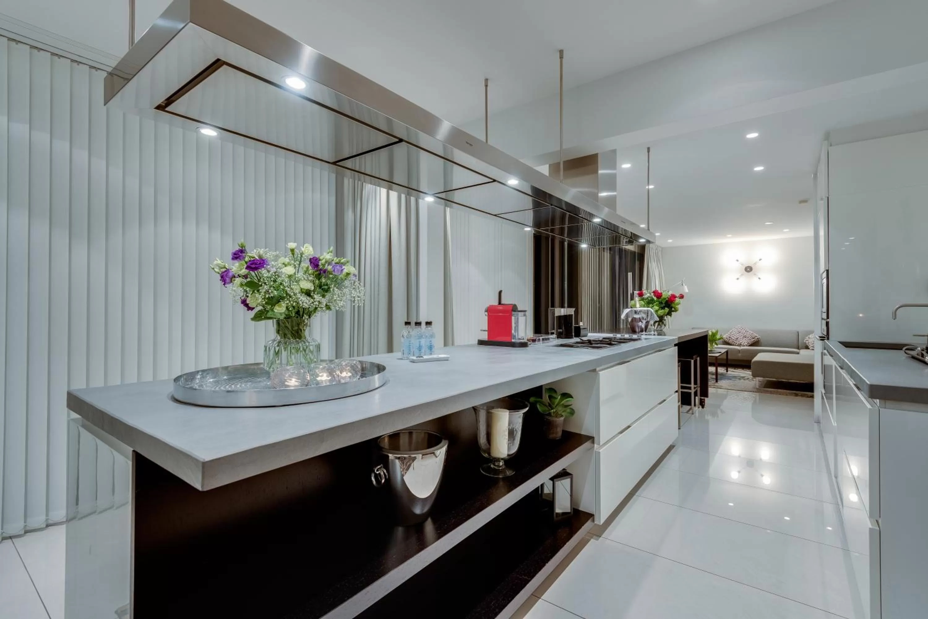 Kitchen or kitchenette in Black Pearl Apartment Hotel