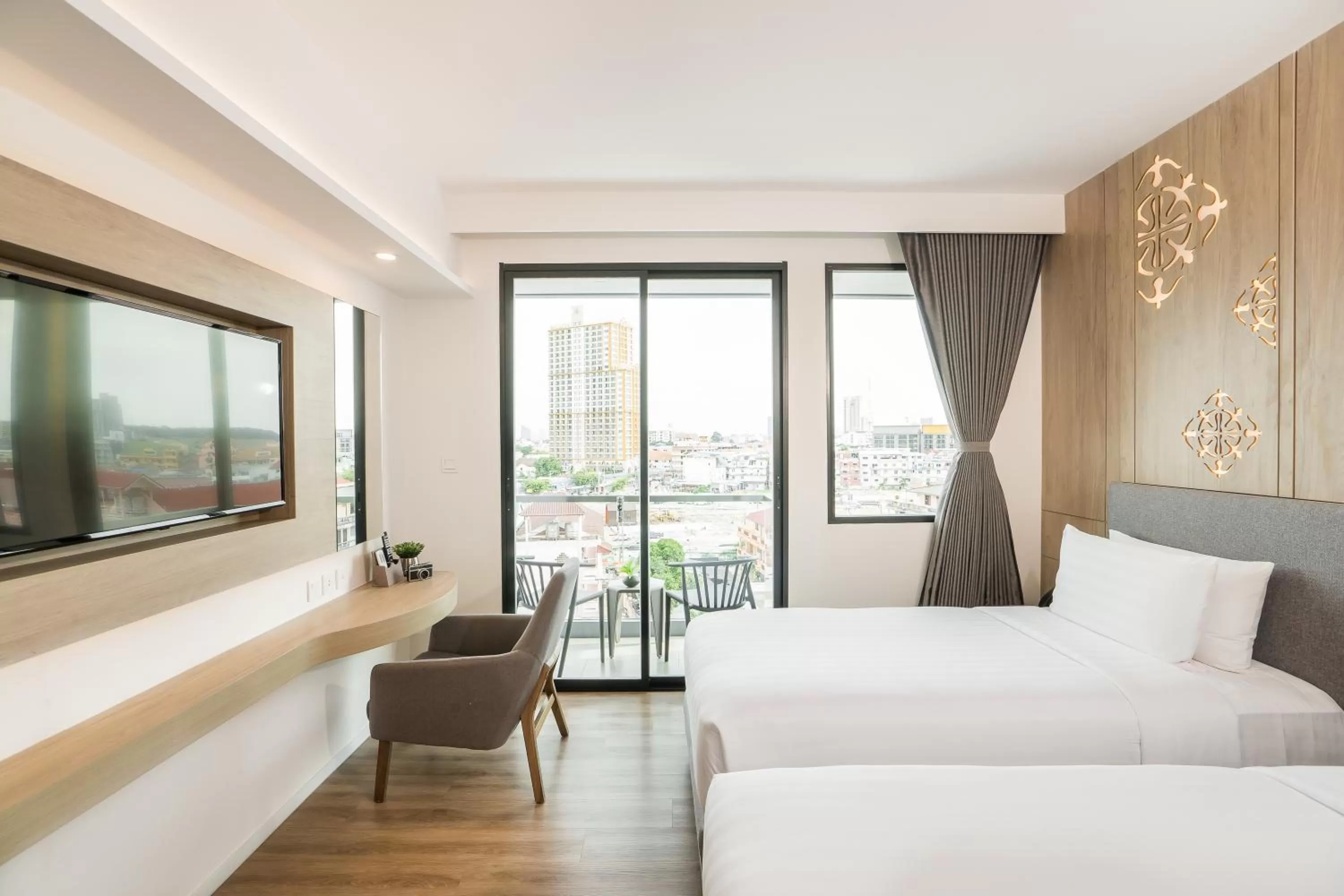 Bed in Hotel Amber Pattaya