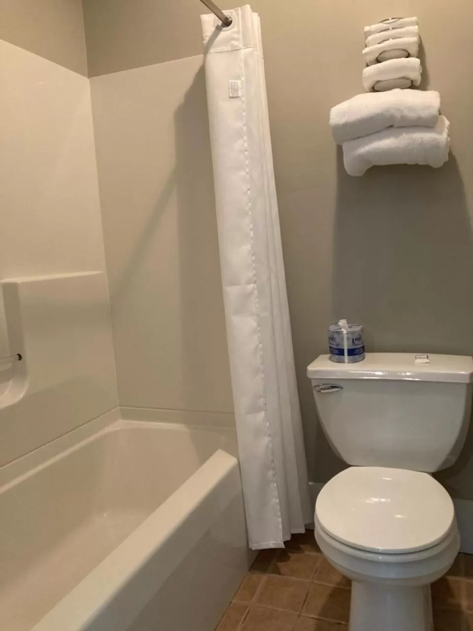 Country Squire Inn and Suites