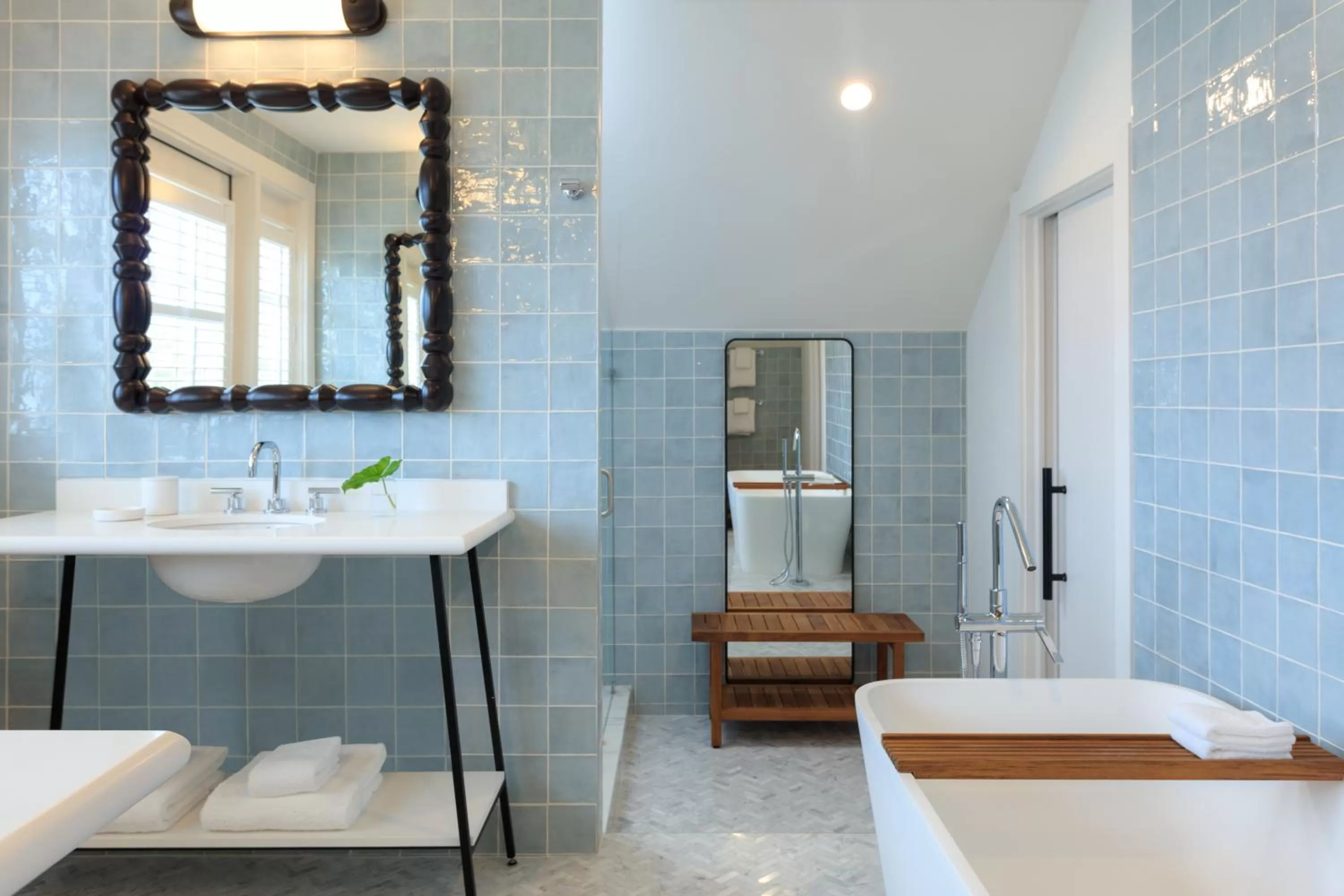 Bathroom in Winslow's Bungalows - Key West Historic Inns