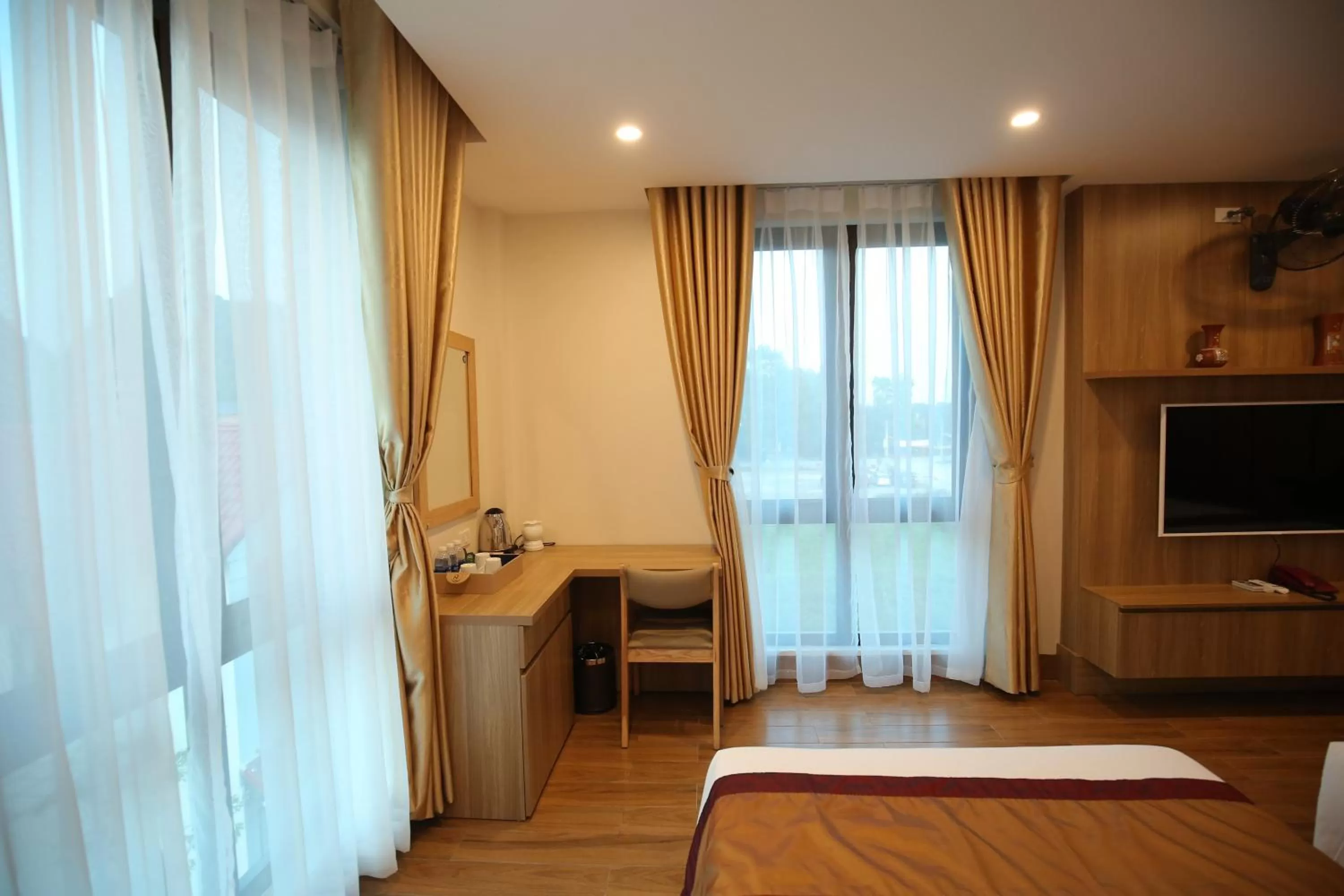 TV and multimedia, TV/Entertainment Center in Cozynibi Hotel