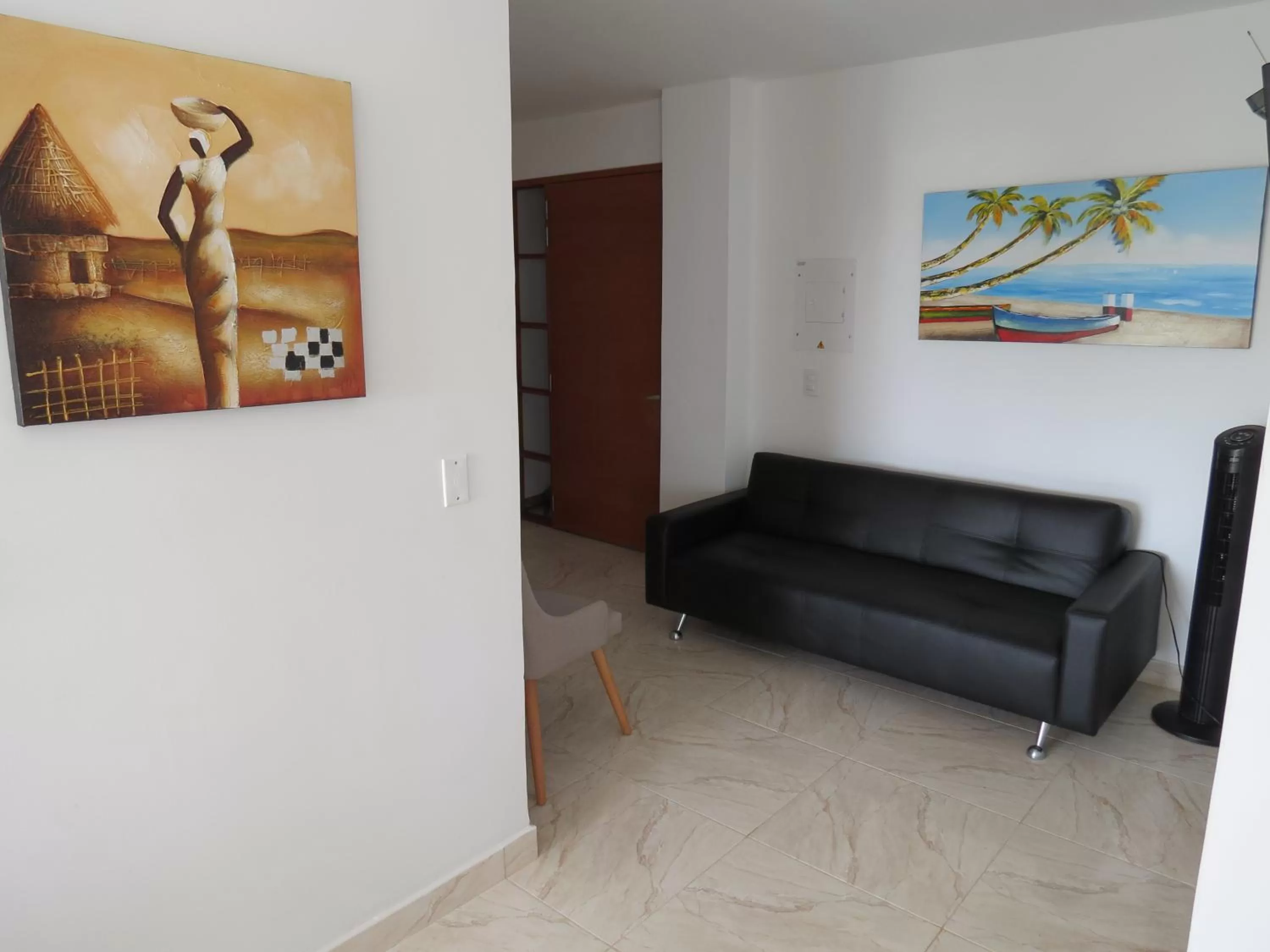 Living room, Seating Area in ZOJO MARiNA BAY