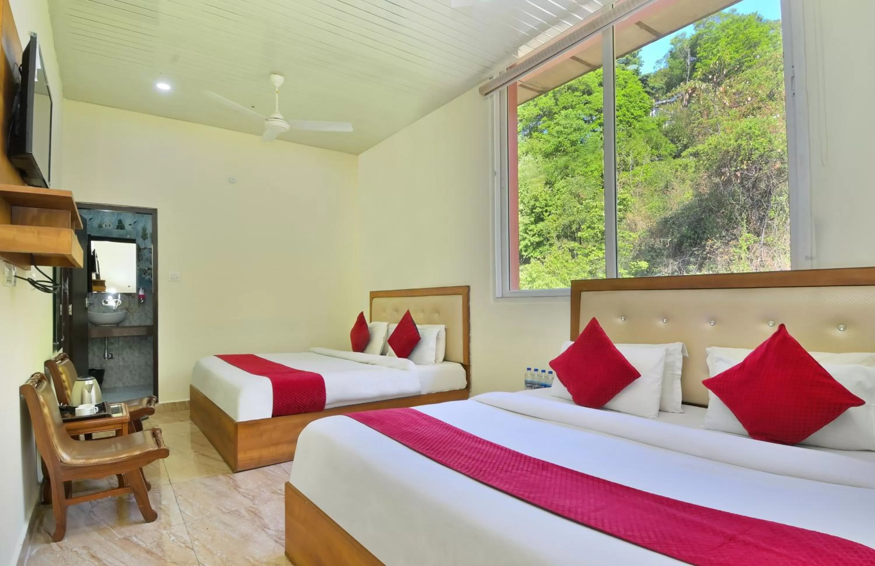 Bedroom, Bed in Hotel Bliss Valley - Hotel in Dharamshala