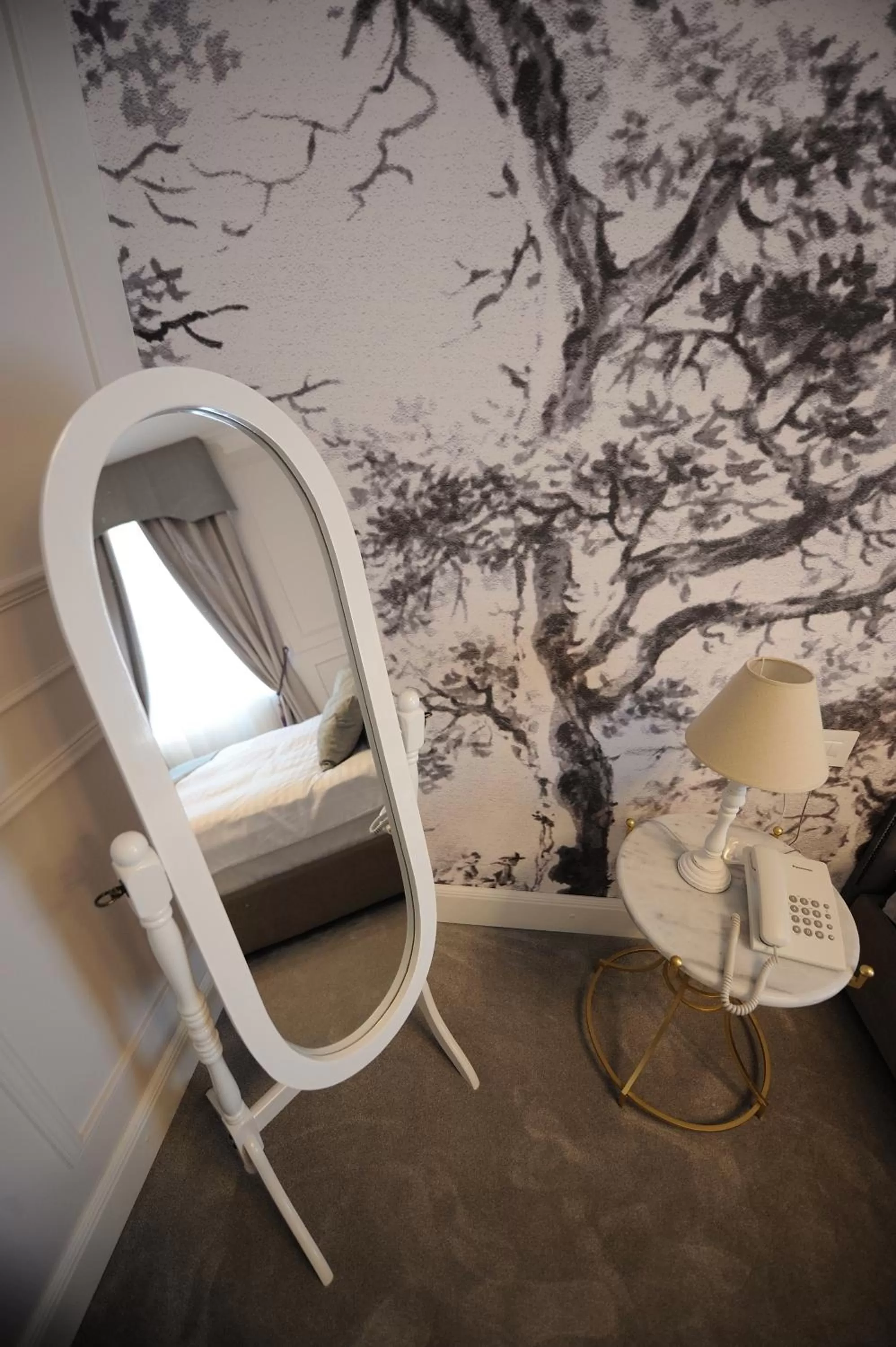 Decorative detail in Hotel Splendid 1900