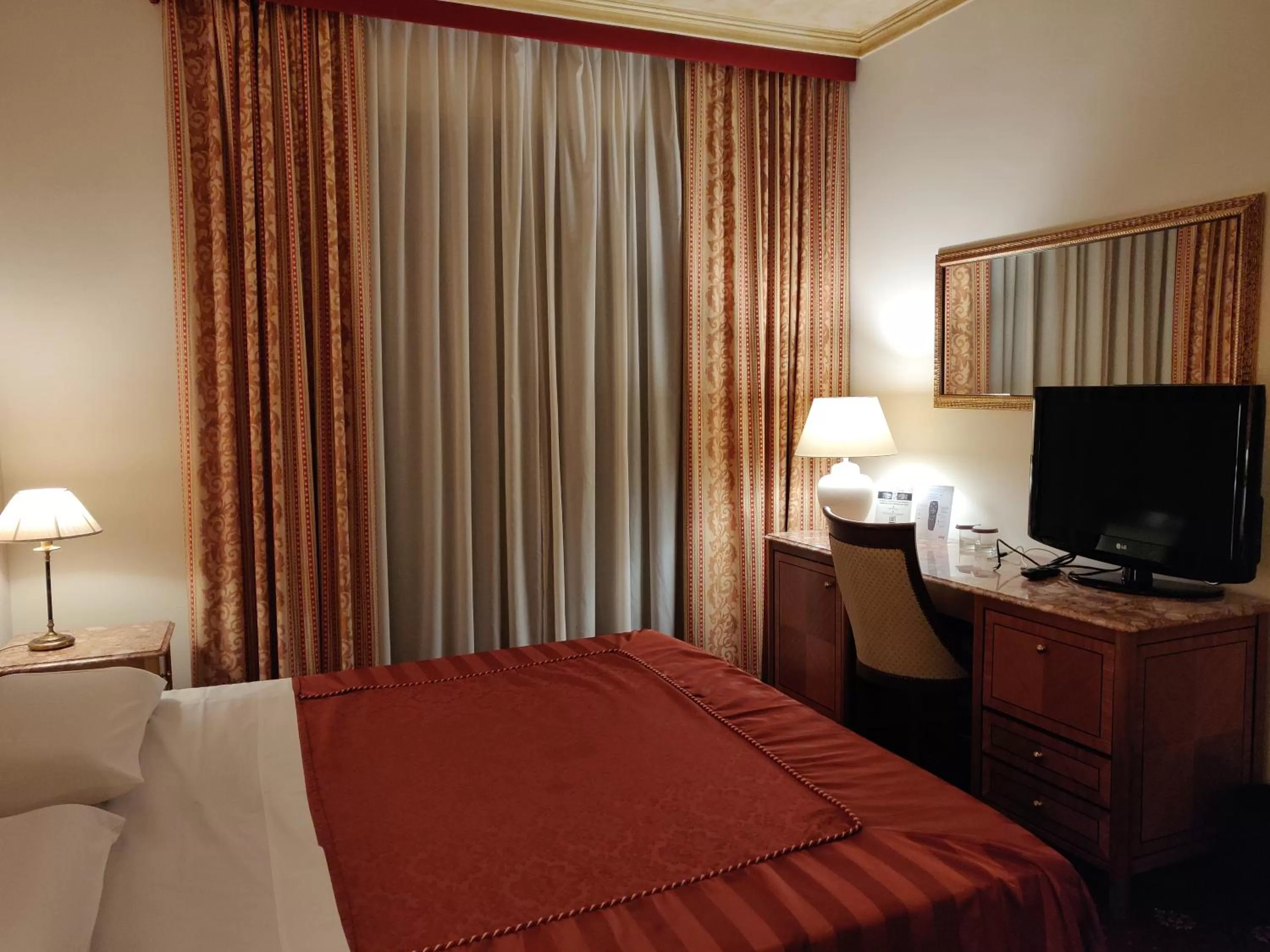 Bedroom, Bed in Parco dei Principi Hotel - Wedding & Events