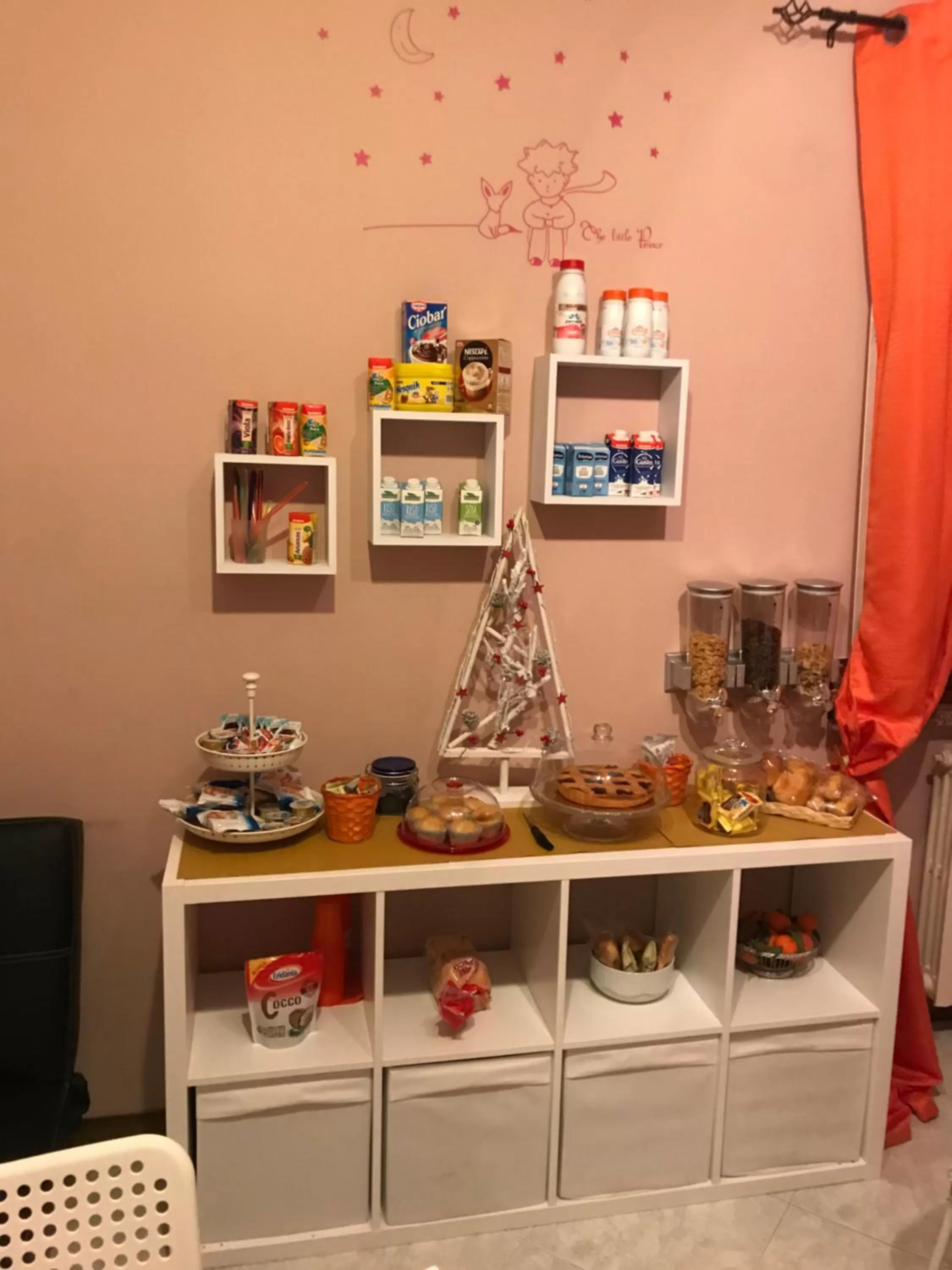 Buffet breakfast in Il Piccolo Principe