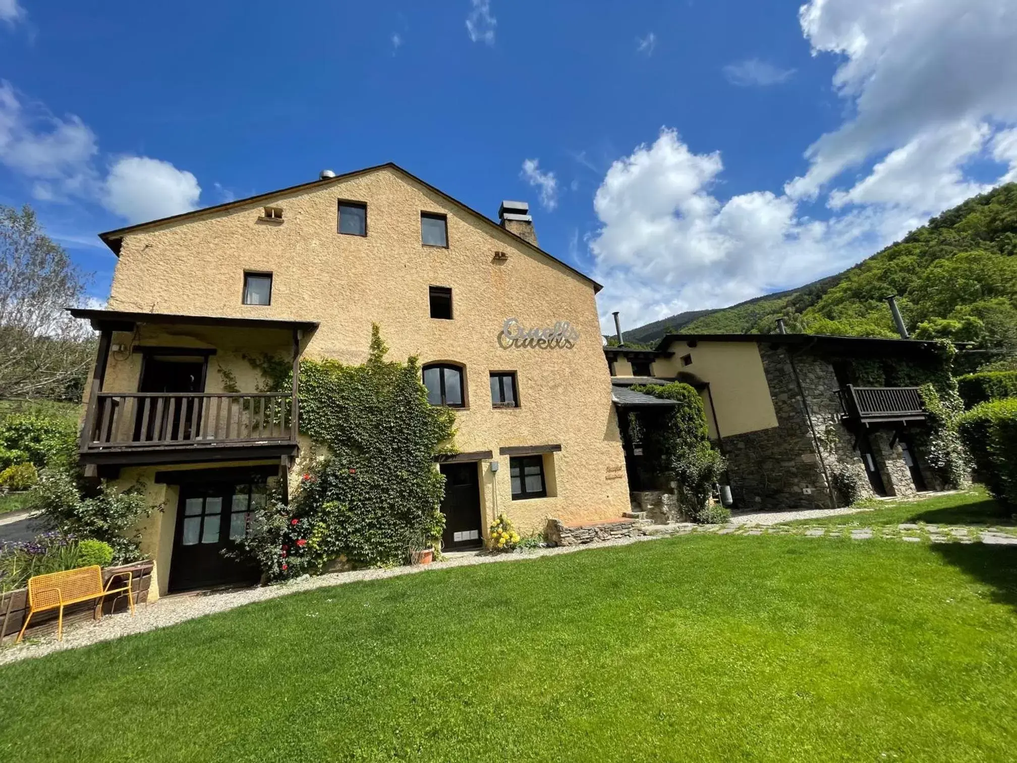 Hotel Cruells Hotel Cruells