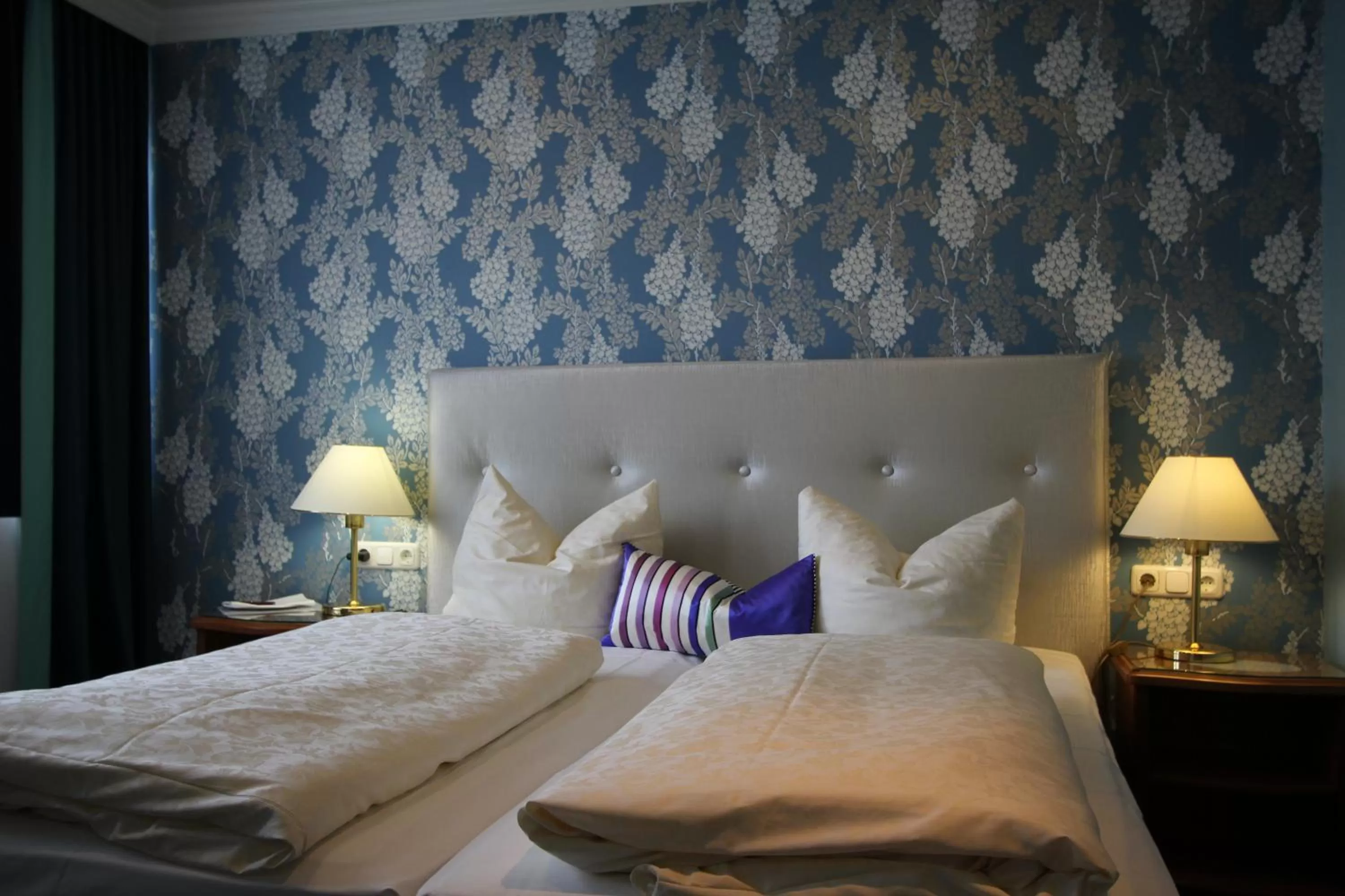 Photo of the whole room, Bed in Historik Hotel Goldener Hirsch Rothenburg