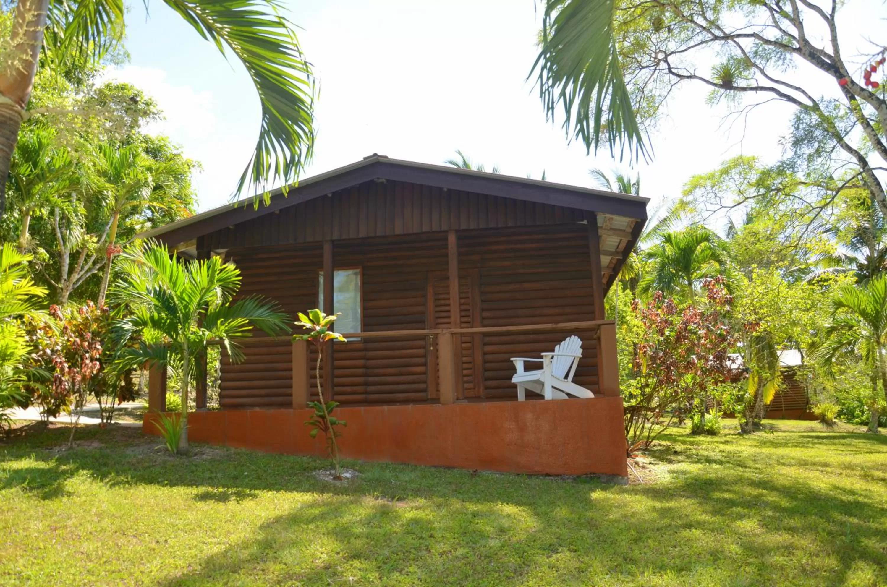 Patio in The Log Cab-Inn