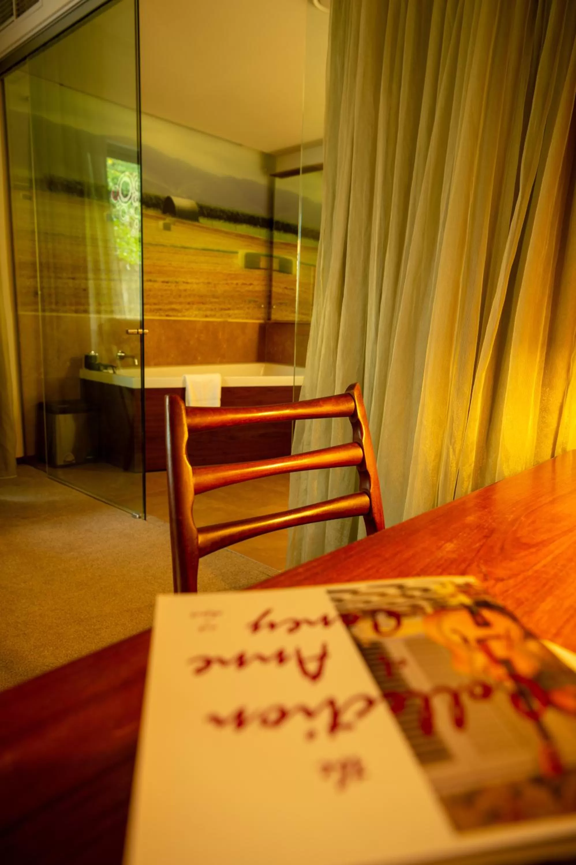 Bath, Bed in Ohtel Wellington