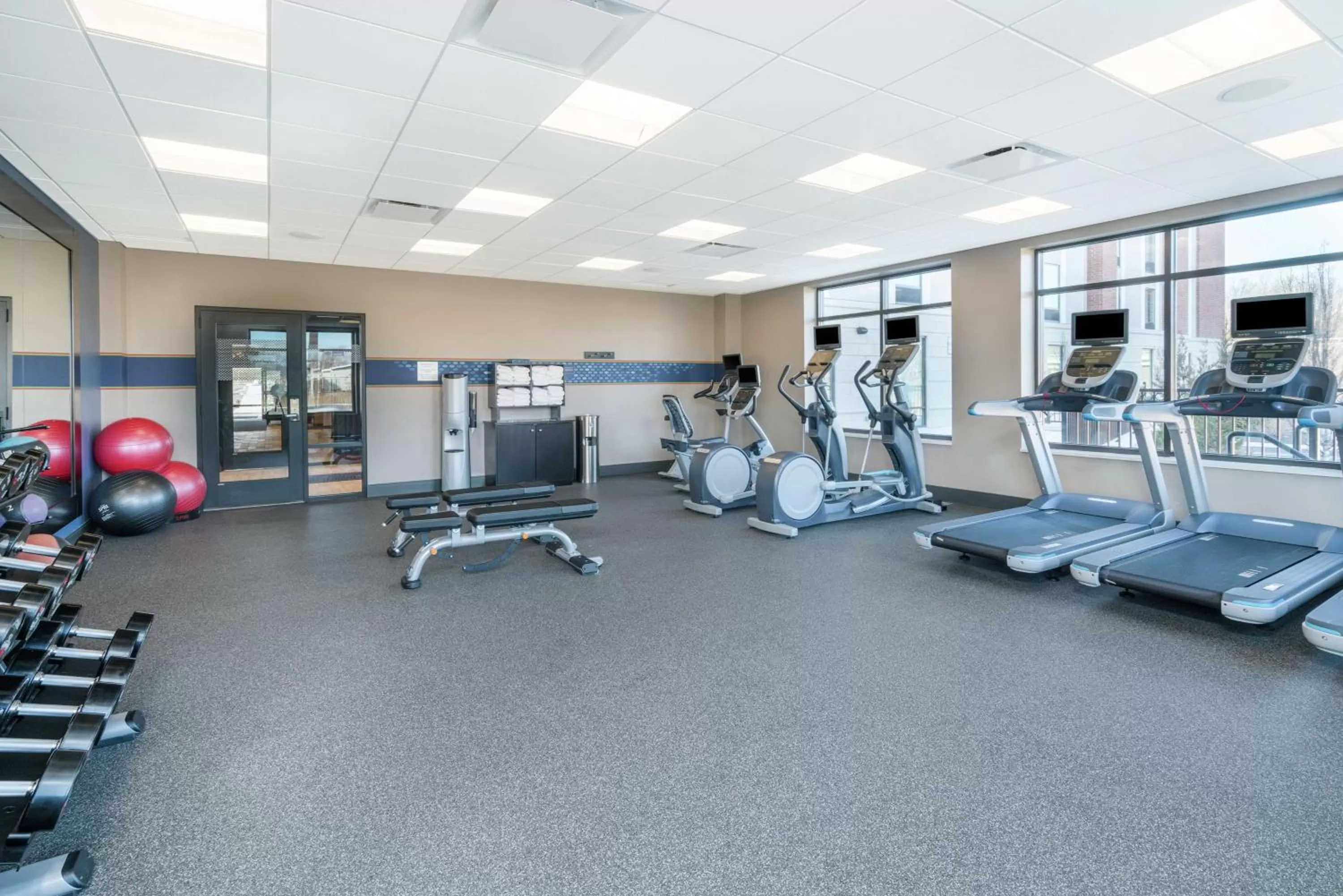 Fitness centre/facilities in Hampton Inn & Suites Newburgh Stewart Airport, NY