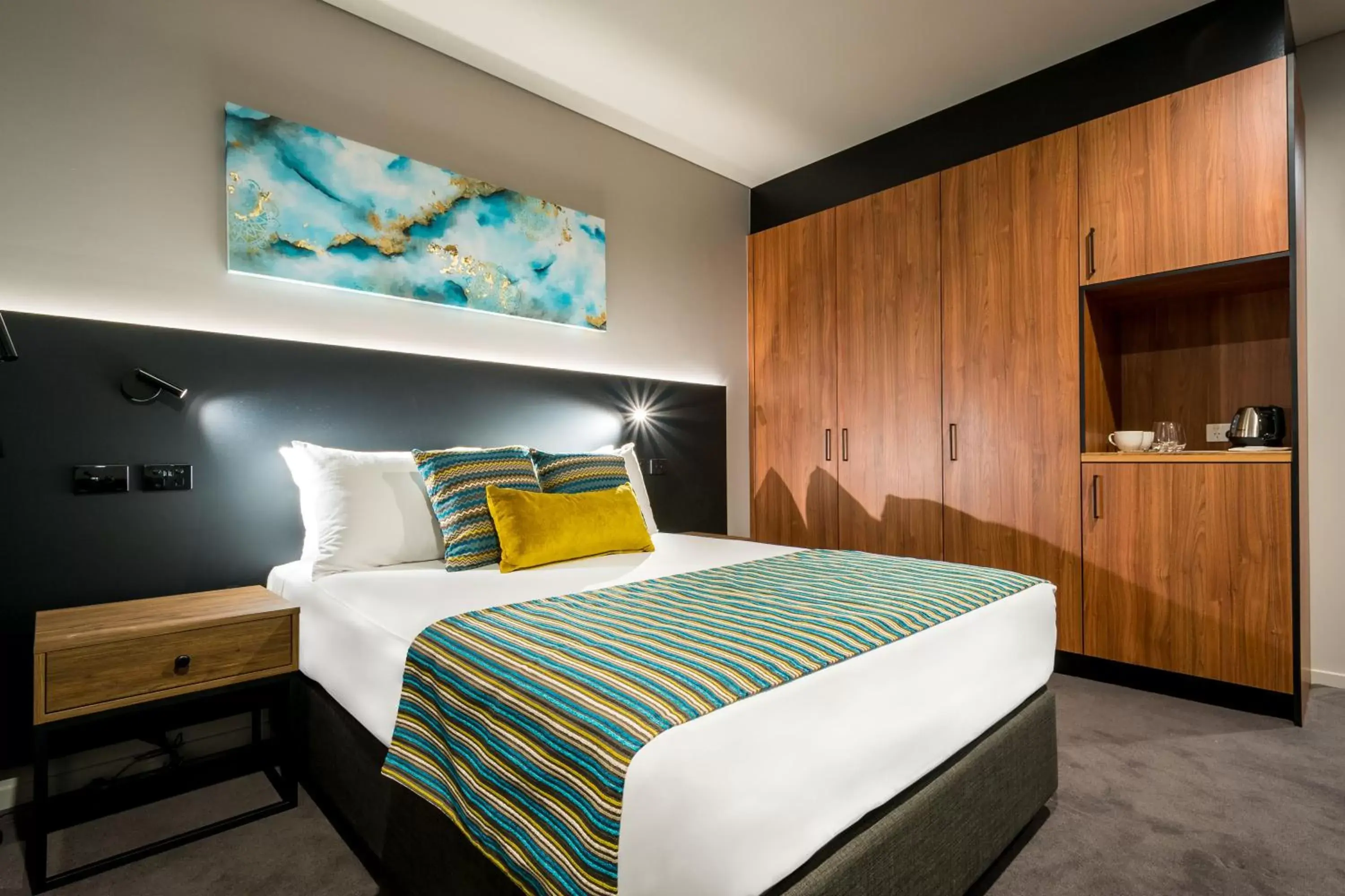 Double Room - Disability Access in Elite Gold Coast Double Room - Disability Access in Elite Gold Coast