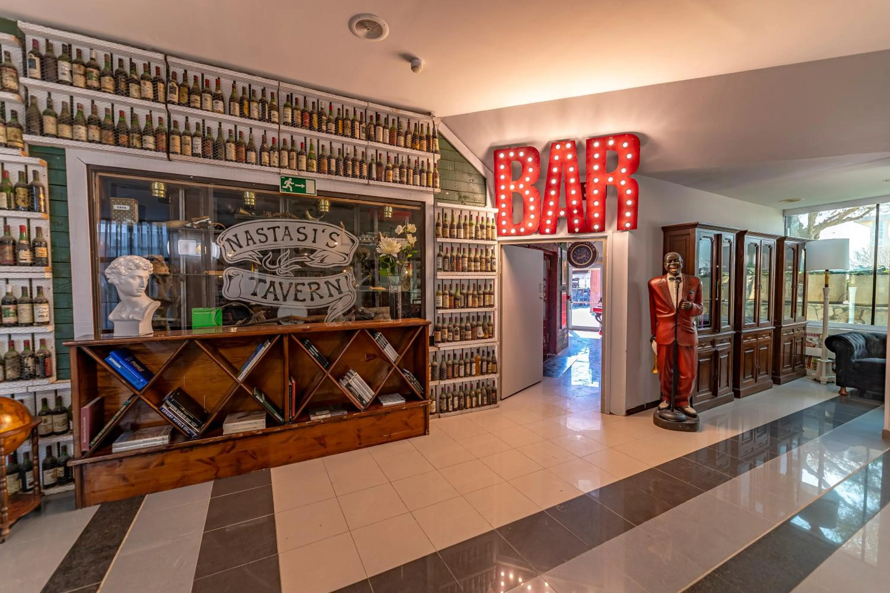 Restaurant/places to eat in Nastasi Hotel & Spa