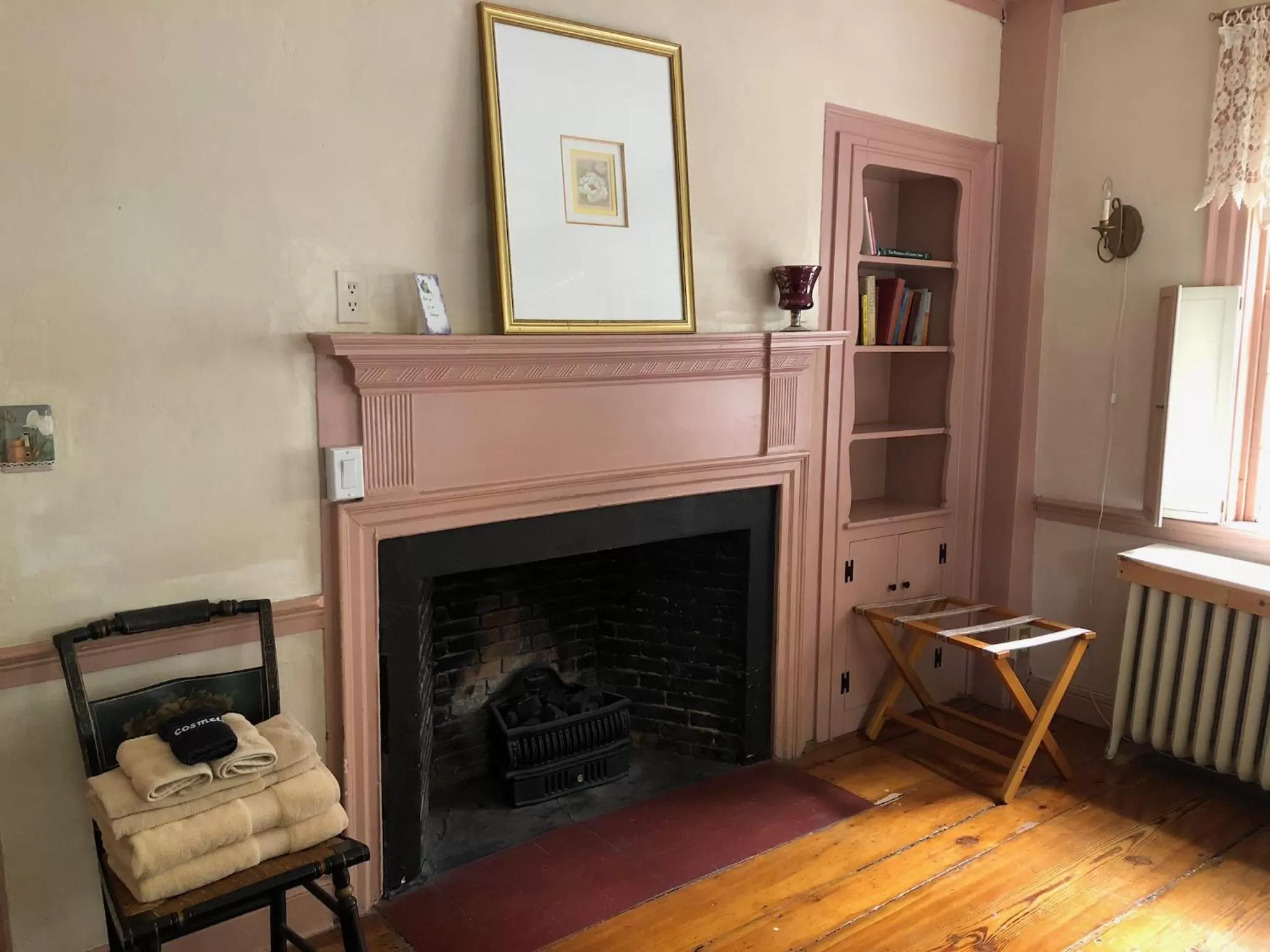 Photo of the whole room in William's Grant Inn Bed and Breakfast