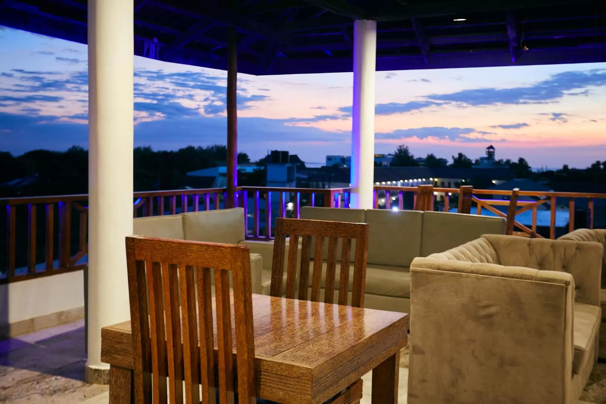 Restaurant/places to eat in Canary Nungwi Hotel & Free SPA