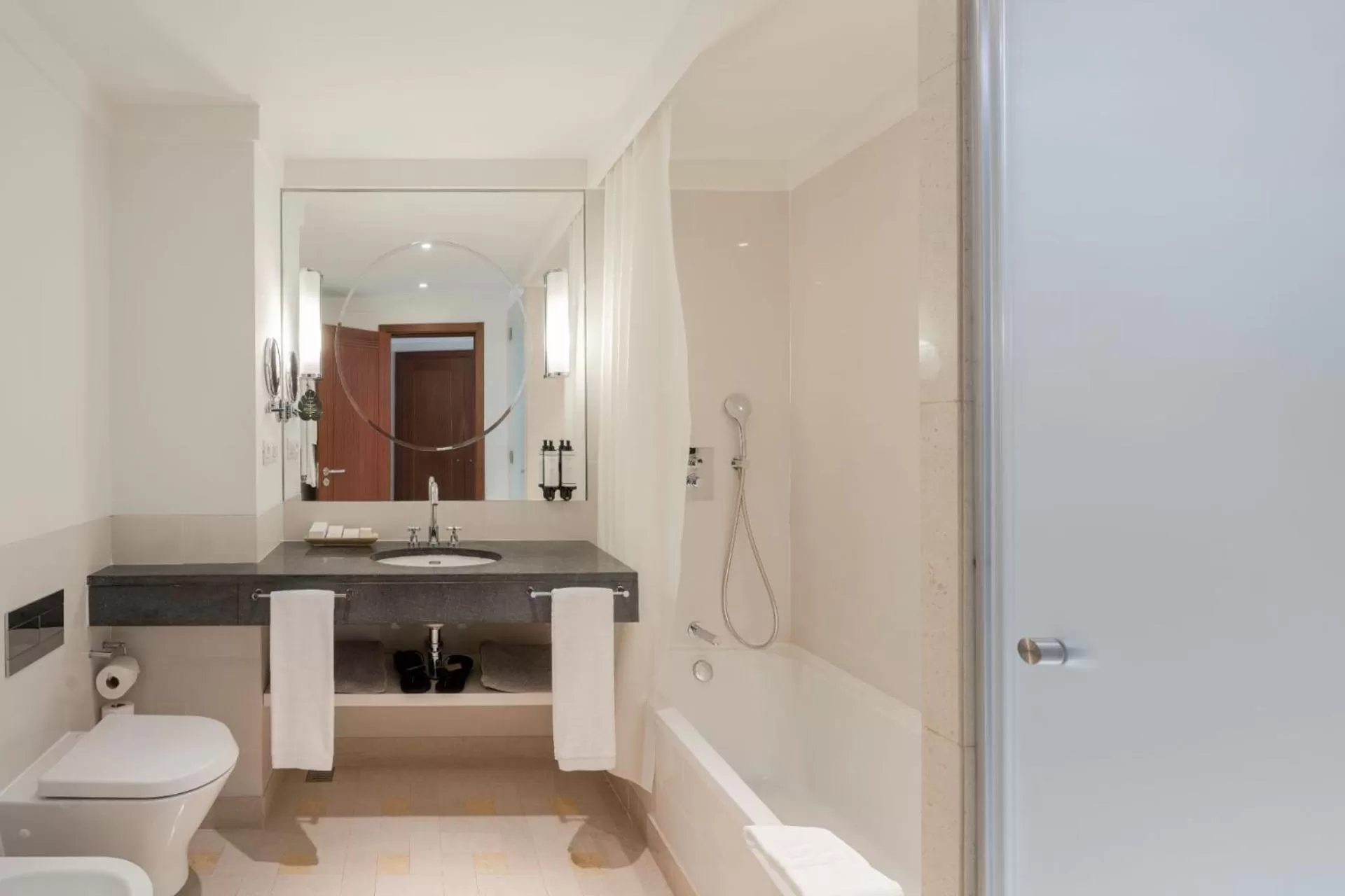 Bathroom in Terra Nostra Garden Hotel