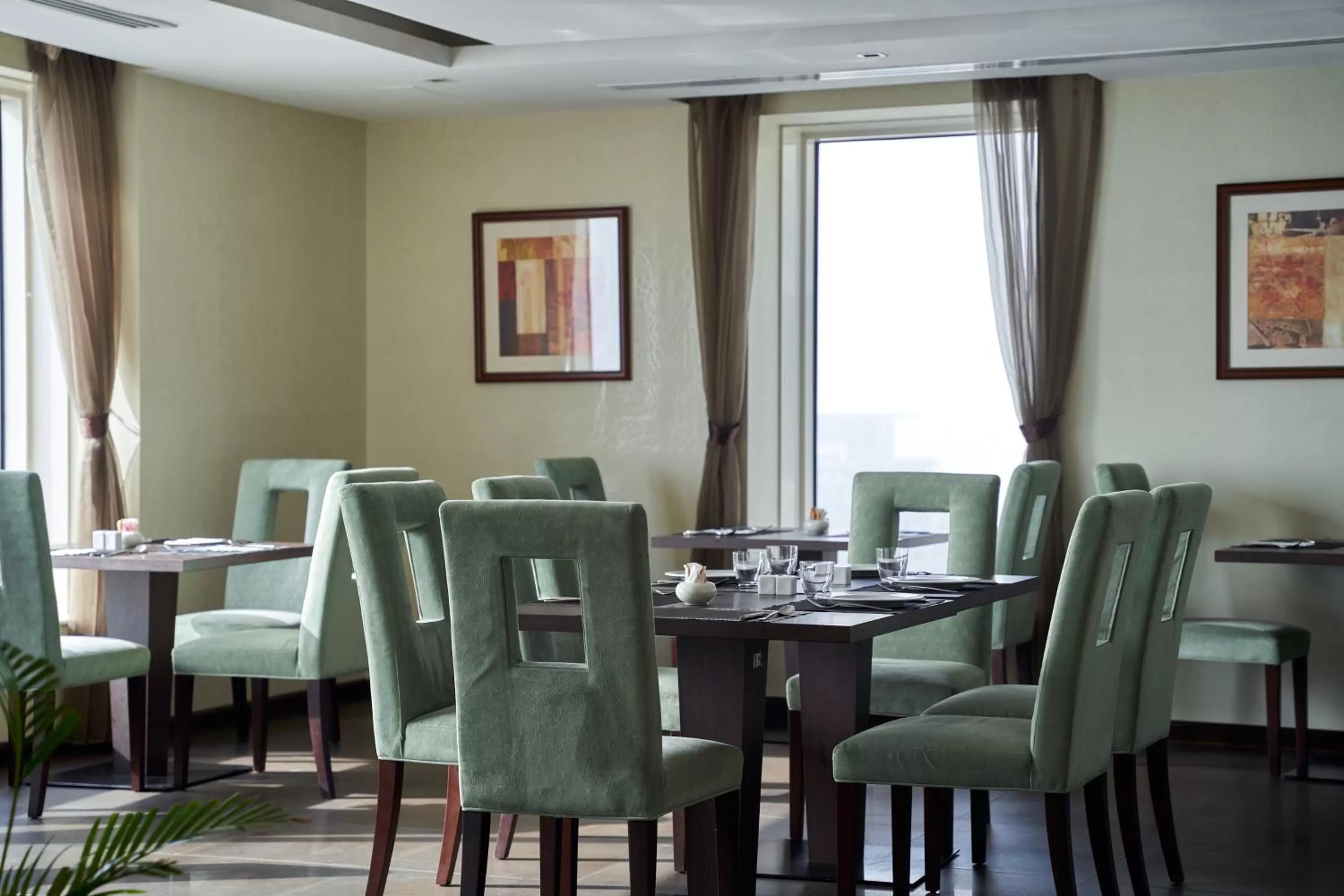 Breakfast in Carlton Downtown Hotel