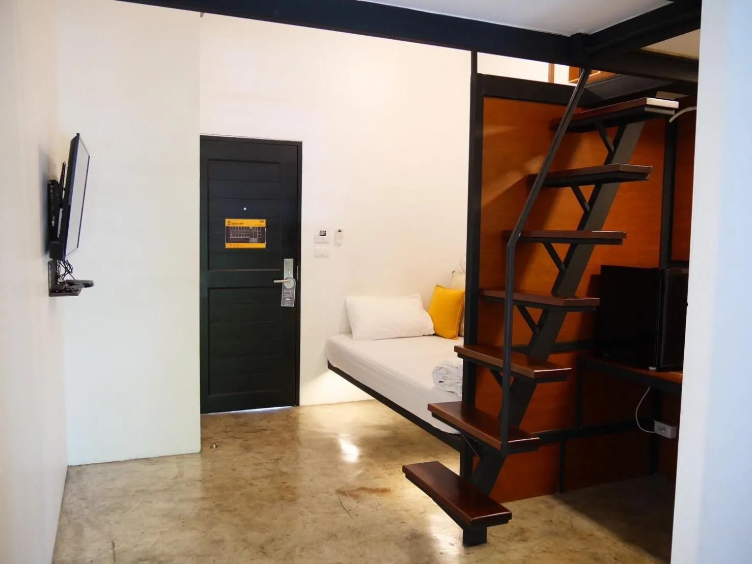 Photo of the whole room, Bed in Book a Bed Poshtel - SHA Plus