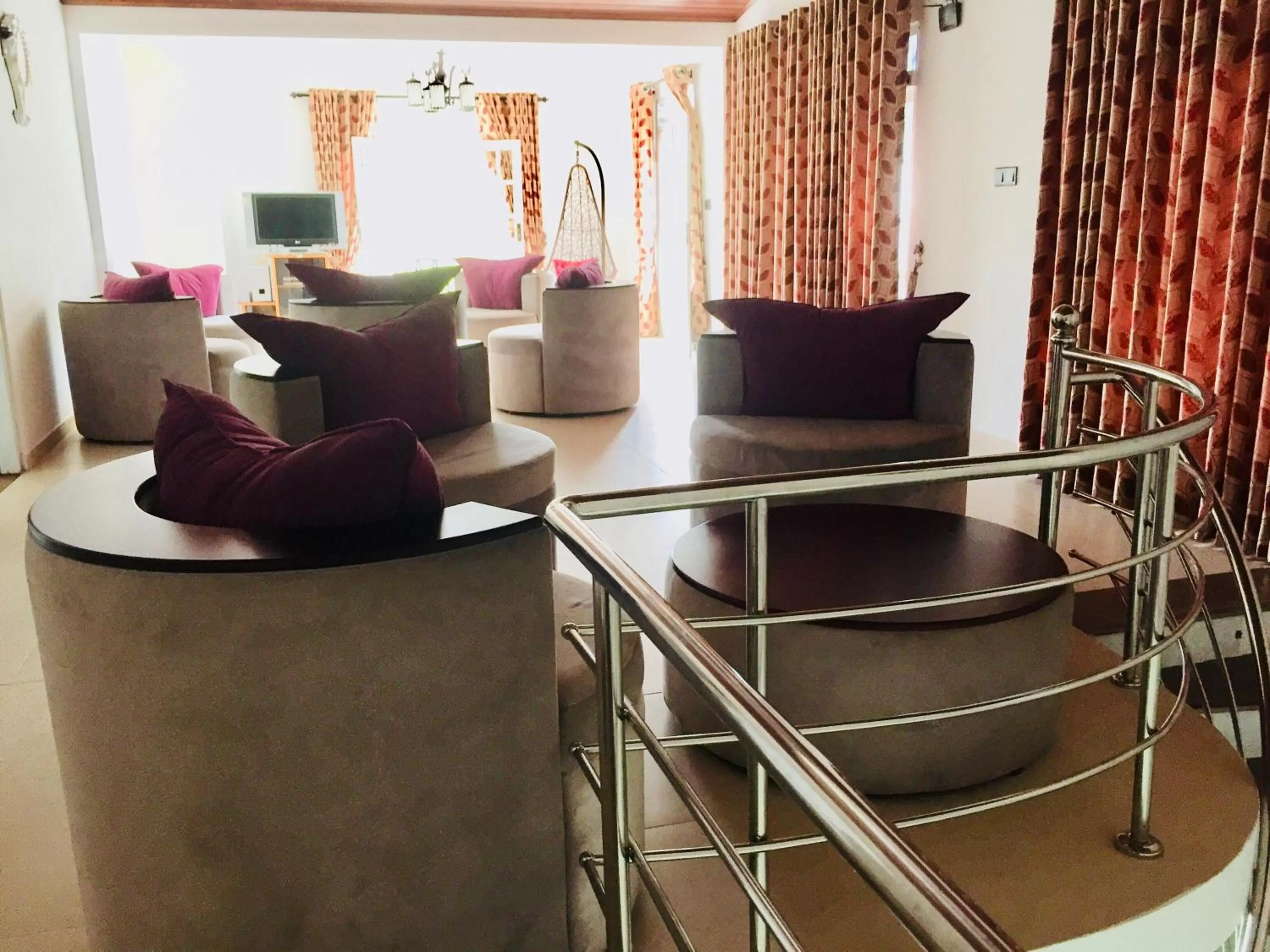 Seating Area in Hotel Mount Castle