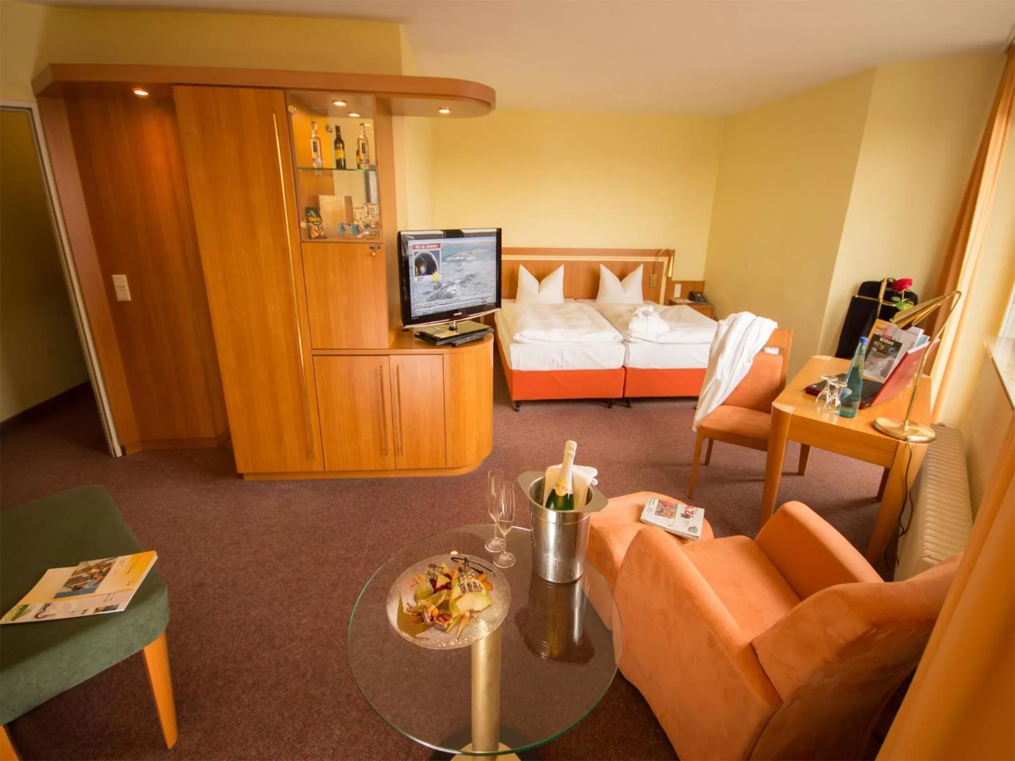 Photo of the whole room, Bed in Ringhotel Parkhotel Witten