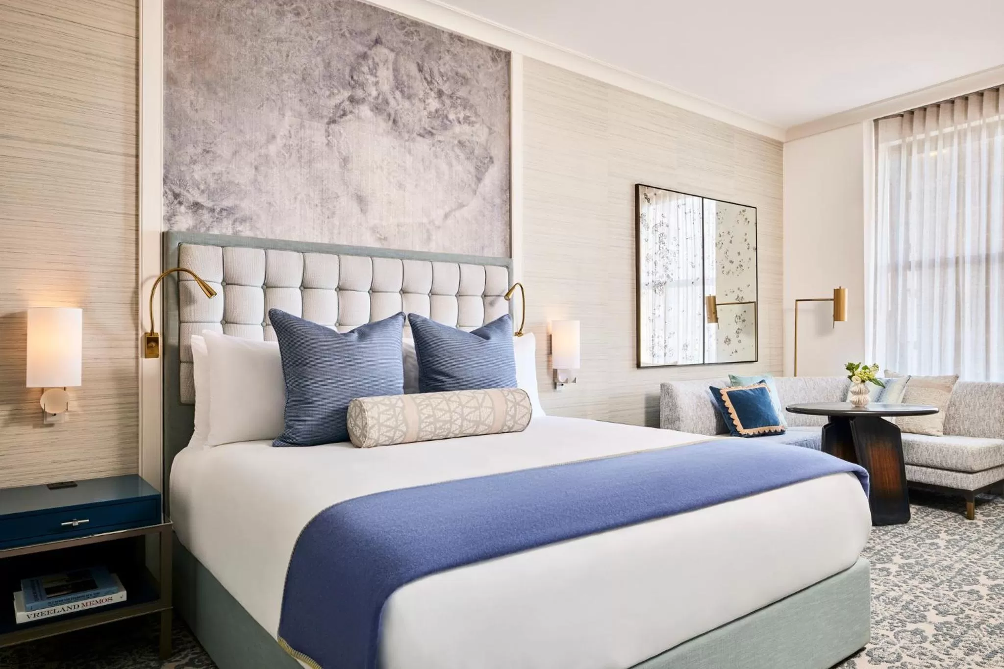 Bed in The Wall Street Hotel New York City