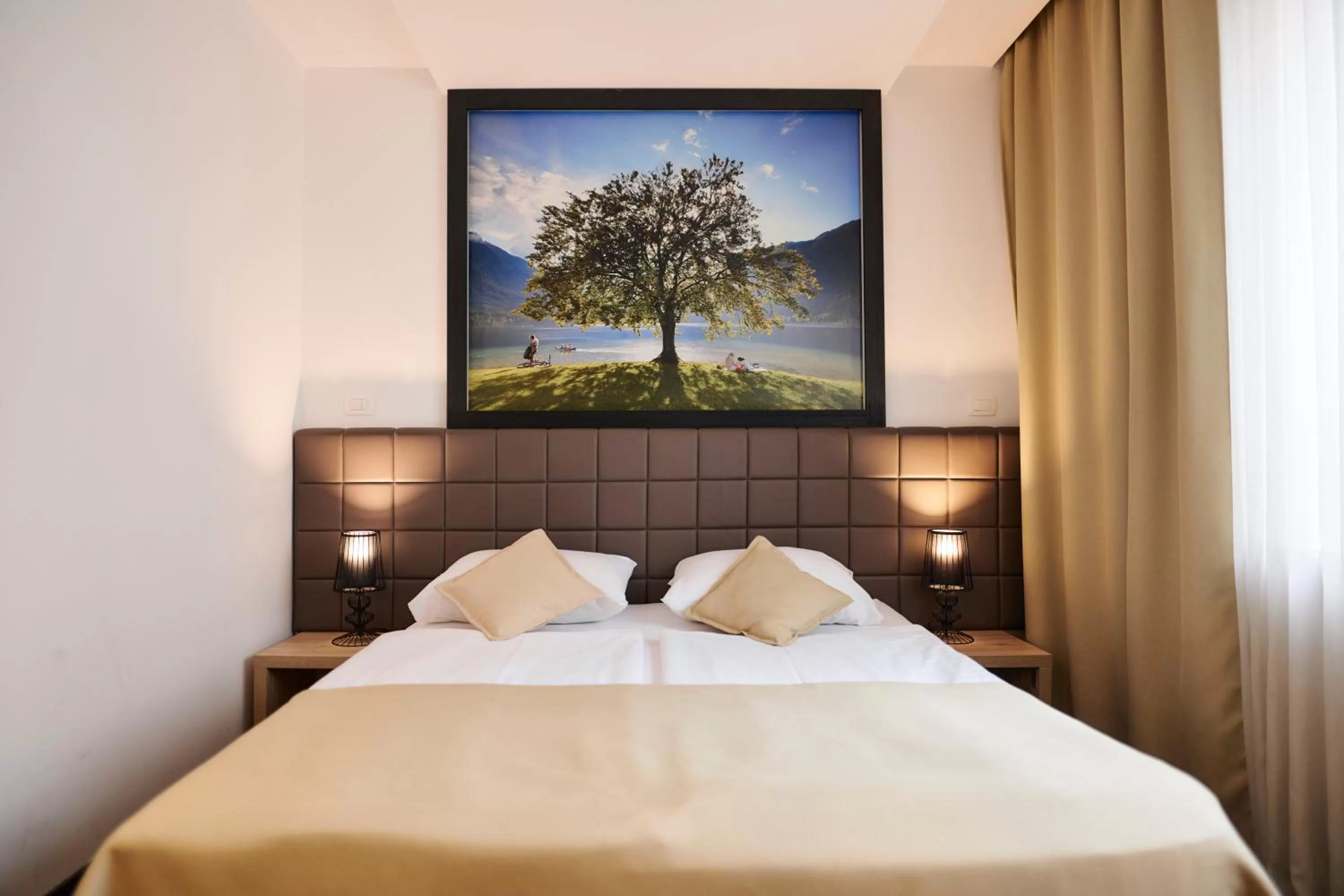 Bedroom, Bed in Hotel Meksiko