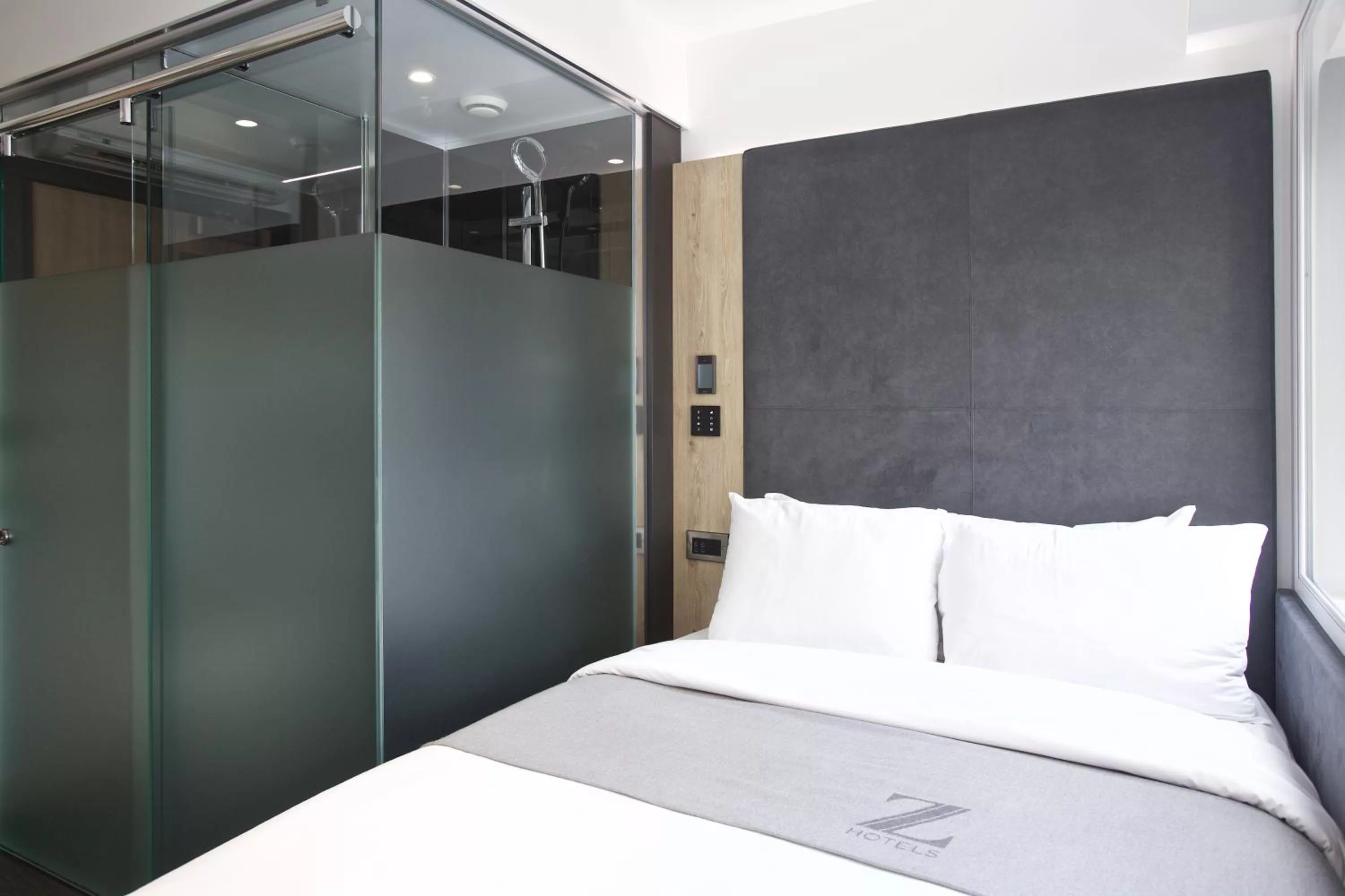 Bedroom, Bed in The Z Hotel Tottenham Court Road