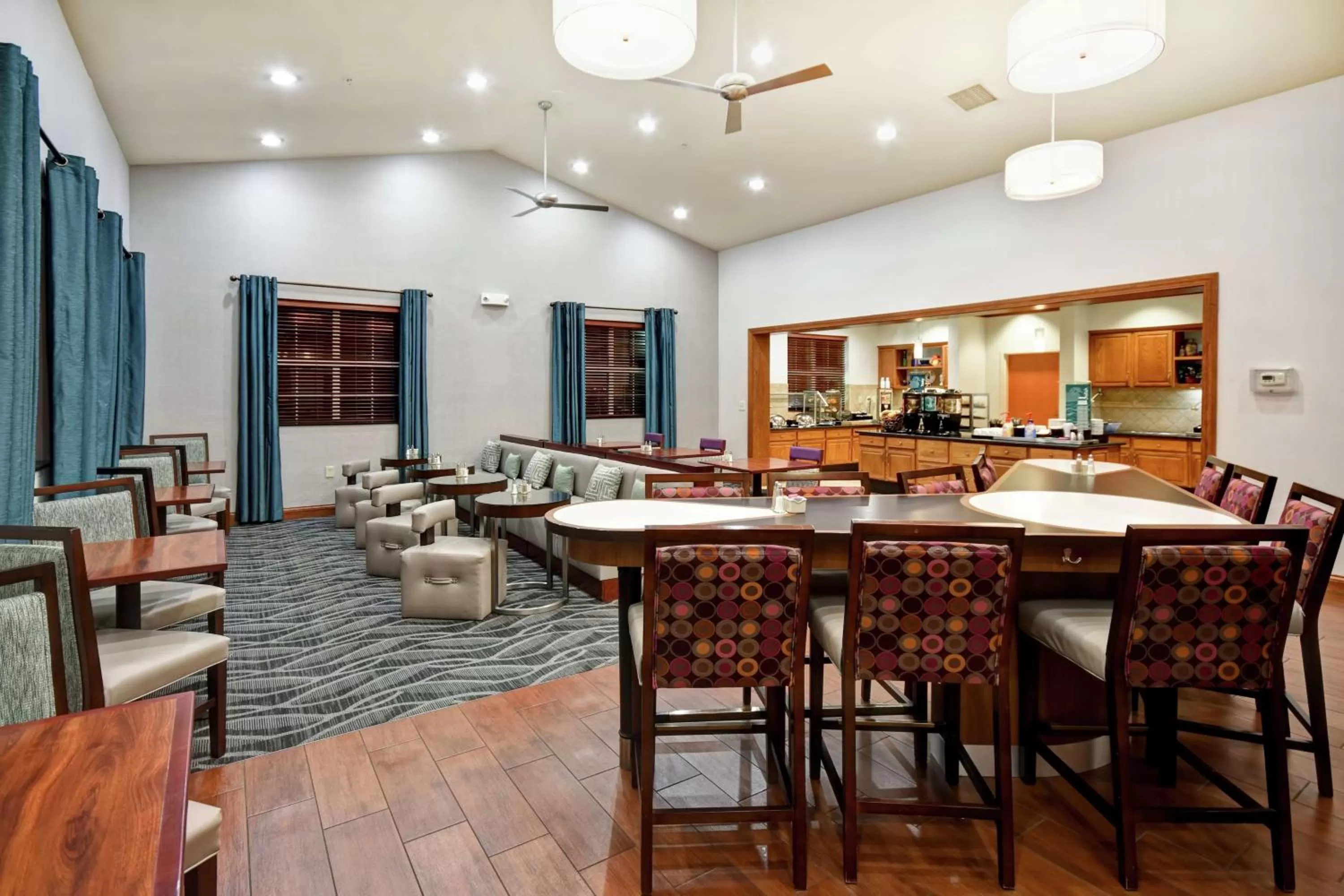 Lobby or reception in Homewood Suites by Hilton Cincinnati-Milford