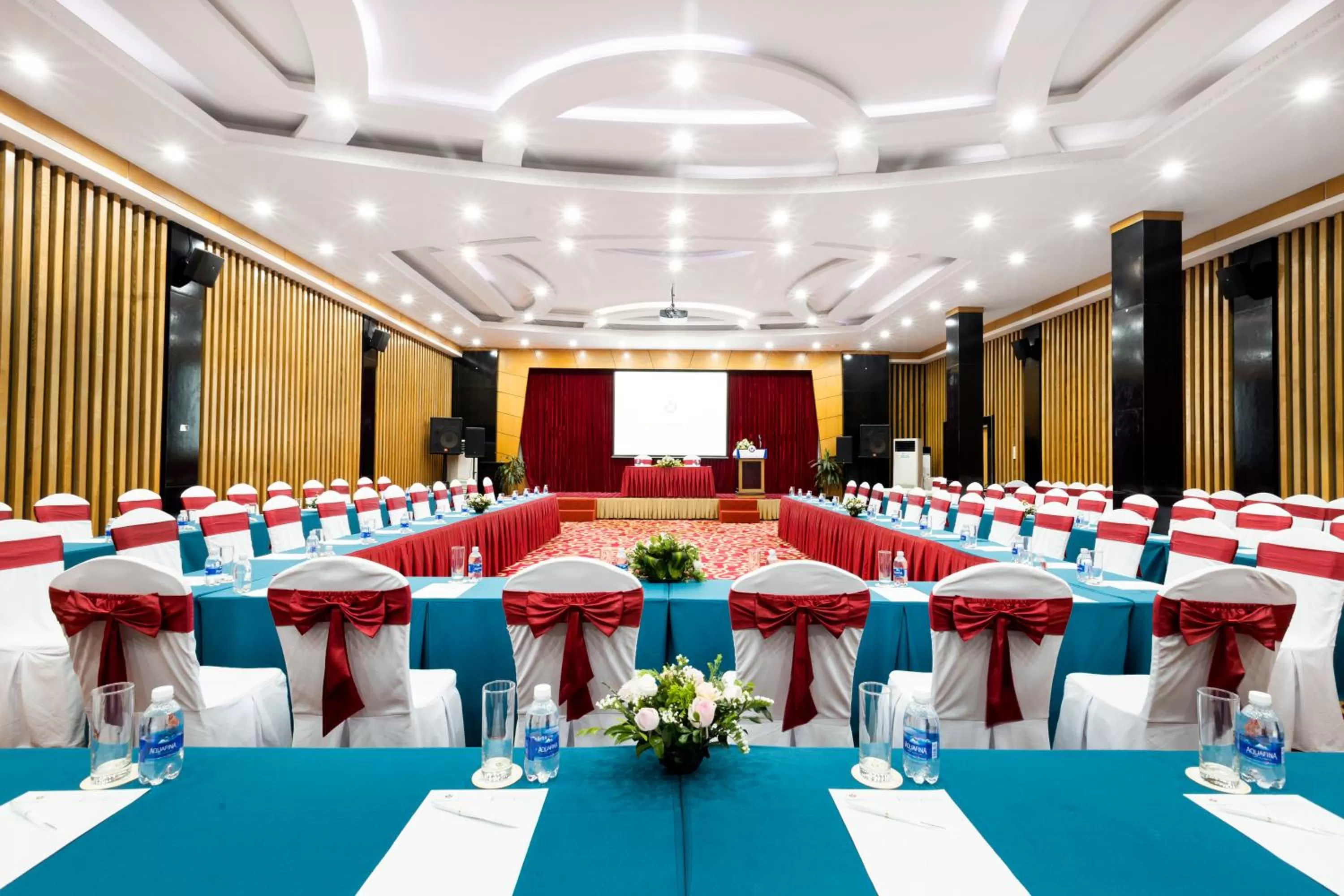 Meeting/conference room in Bao Son International Hotel