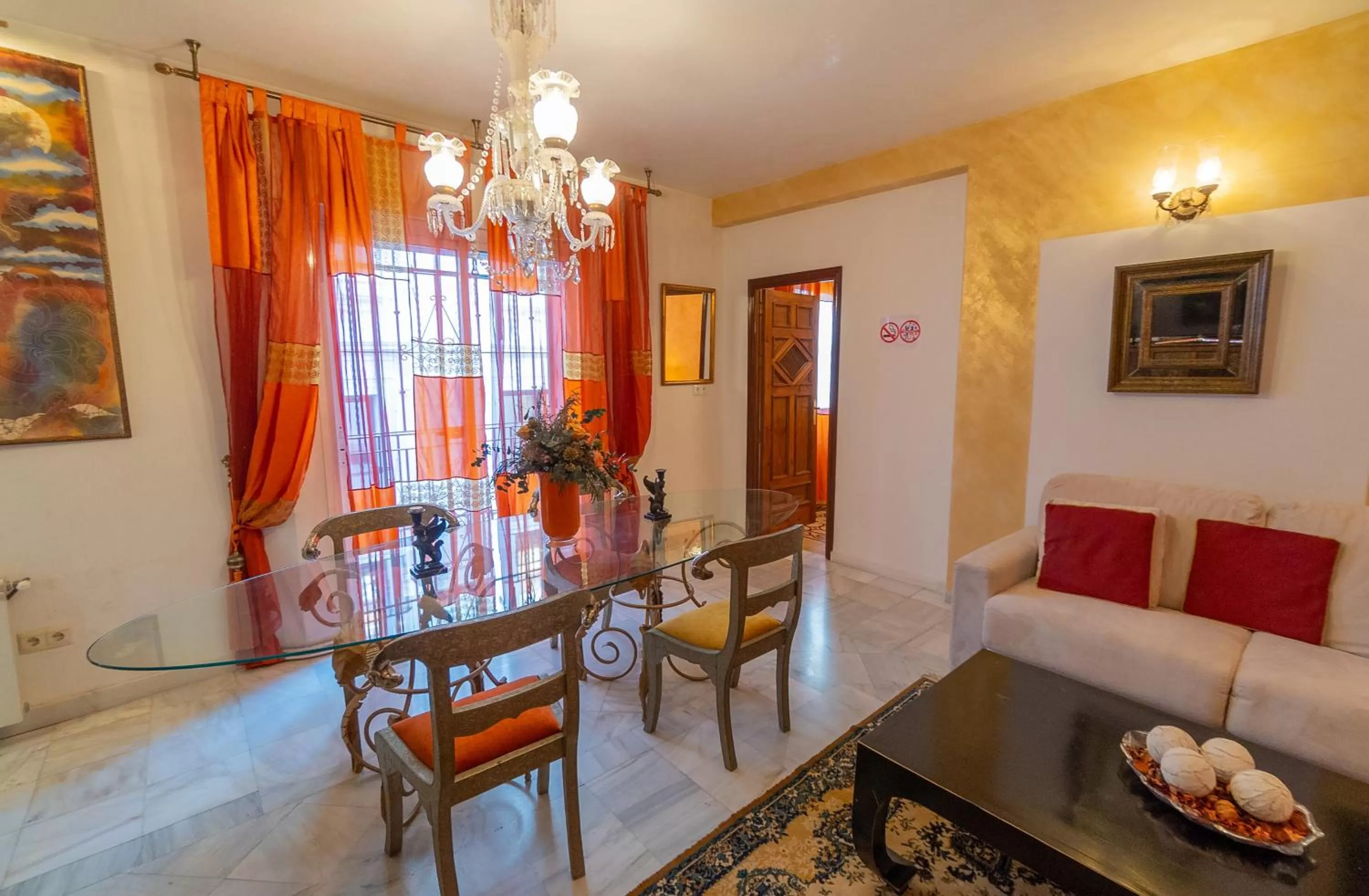 Living room, Seating Area in SUAY APARTMENTS