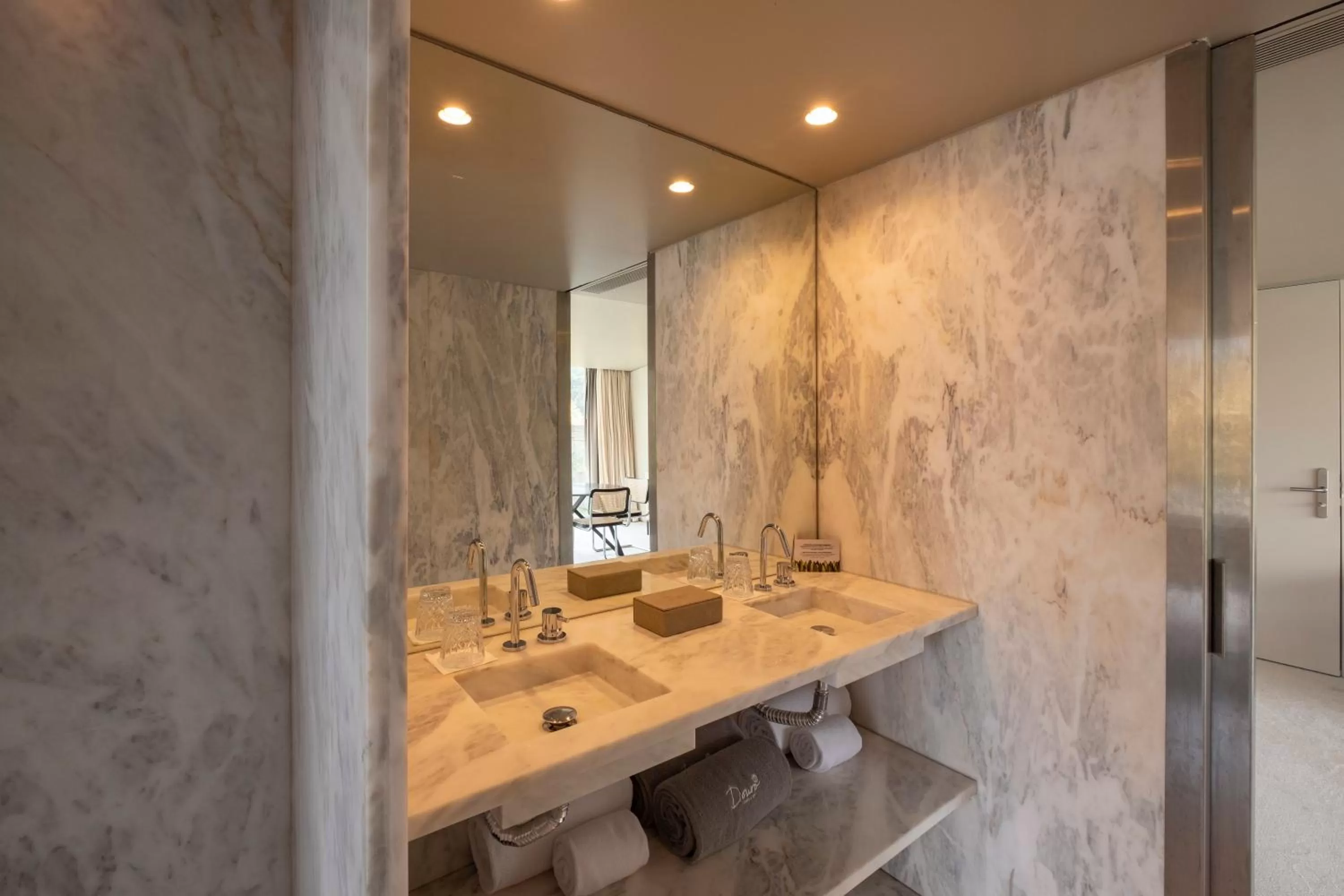 Toilet in Octant Douro