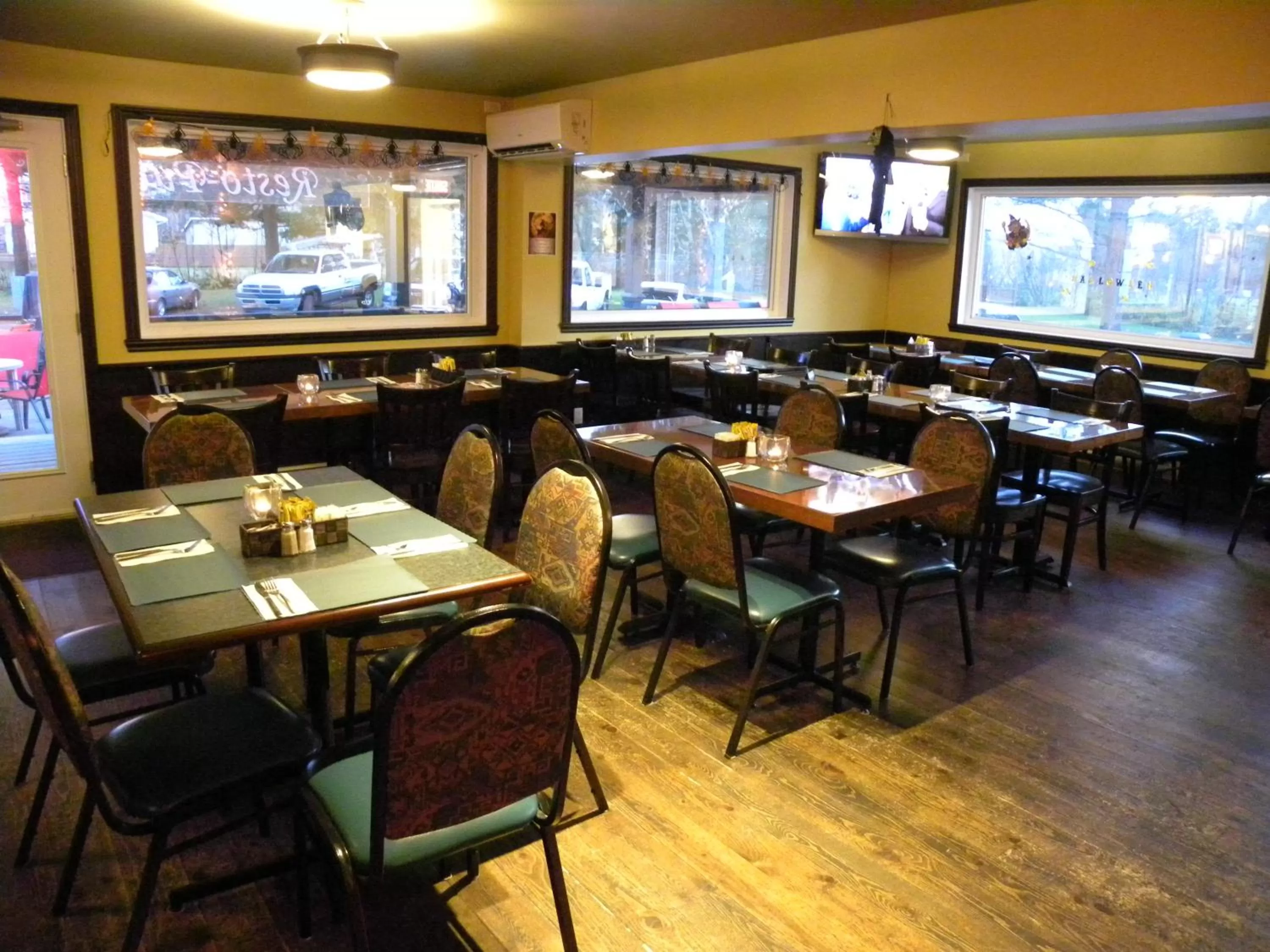 Restaurant/places to eat in Auberge Valcartier - Par Aneyro