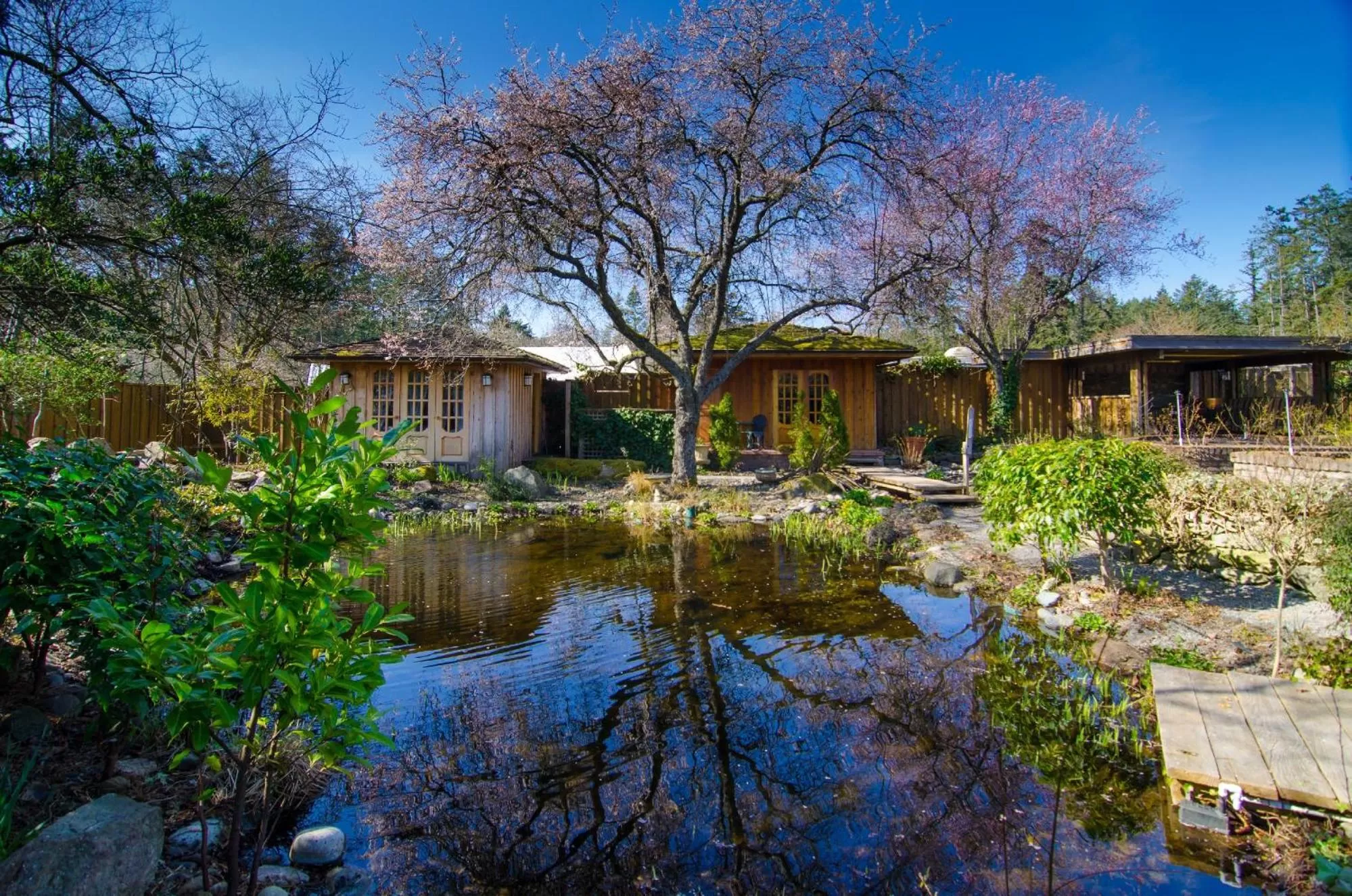 Garden in Galiano Oceanfront Inn & Spa