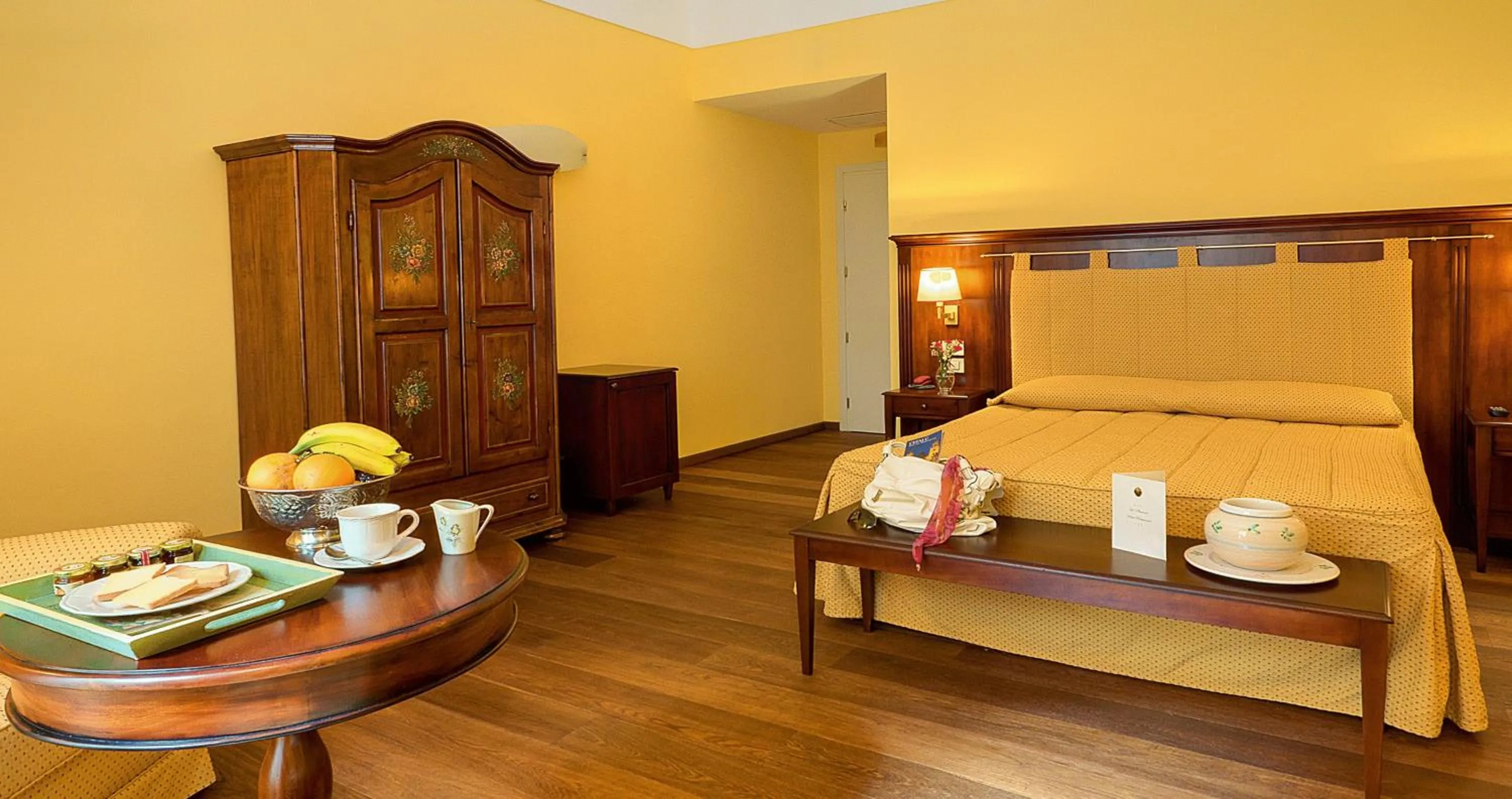 Photo of the whole room, Bed in Hotel La Plumeria