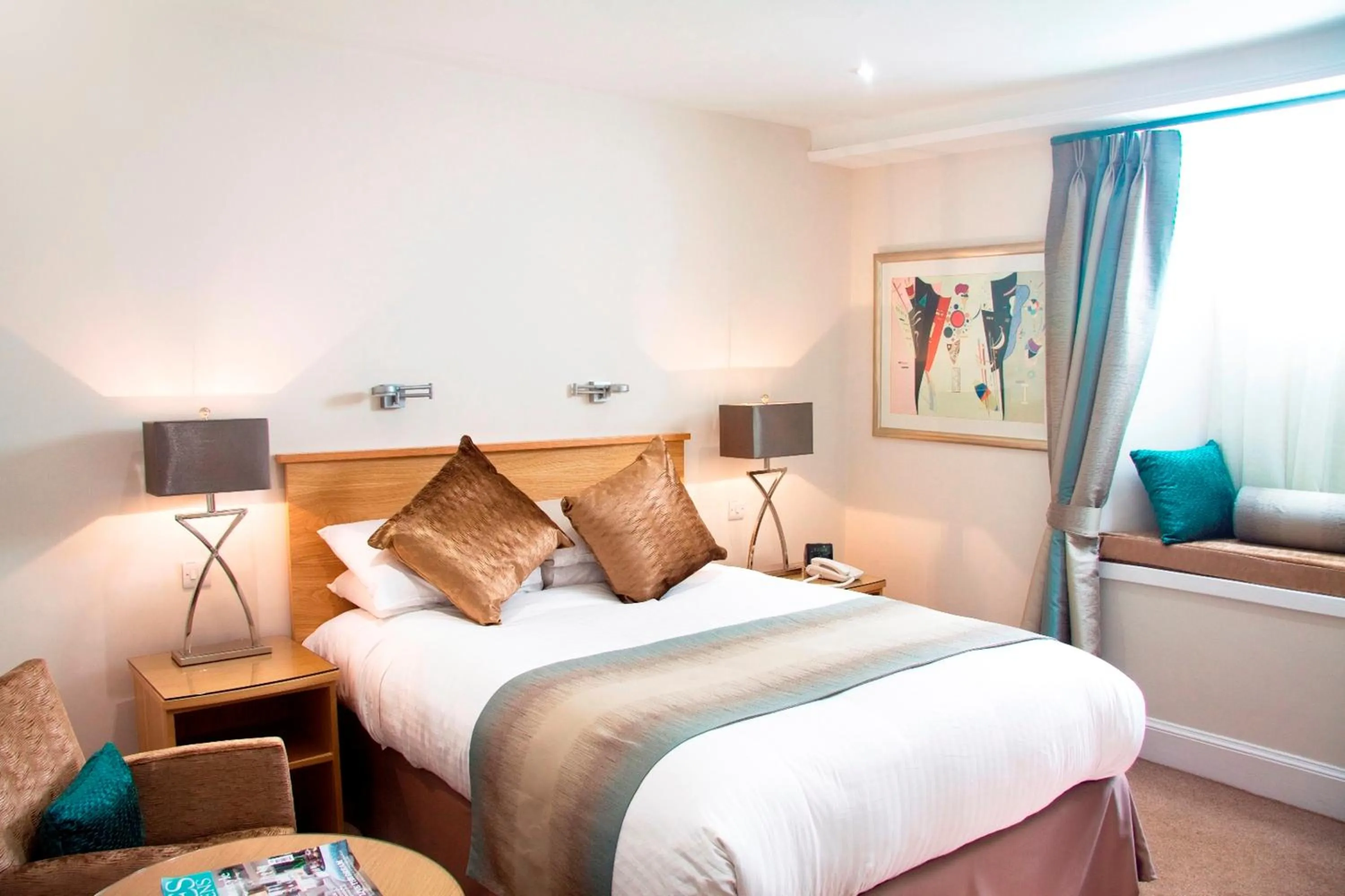 Bedroom, Bed in Royal Scots Club