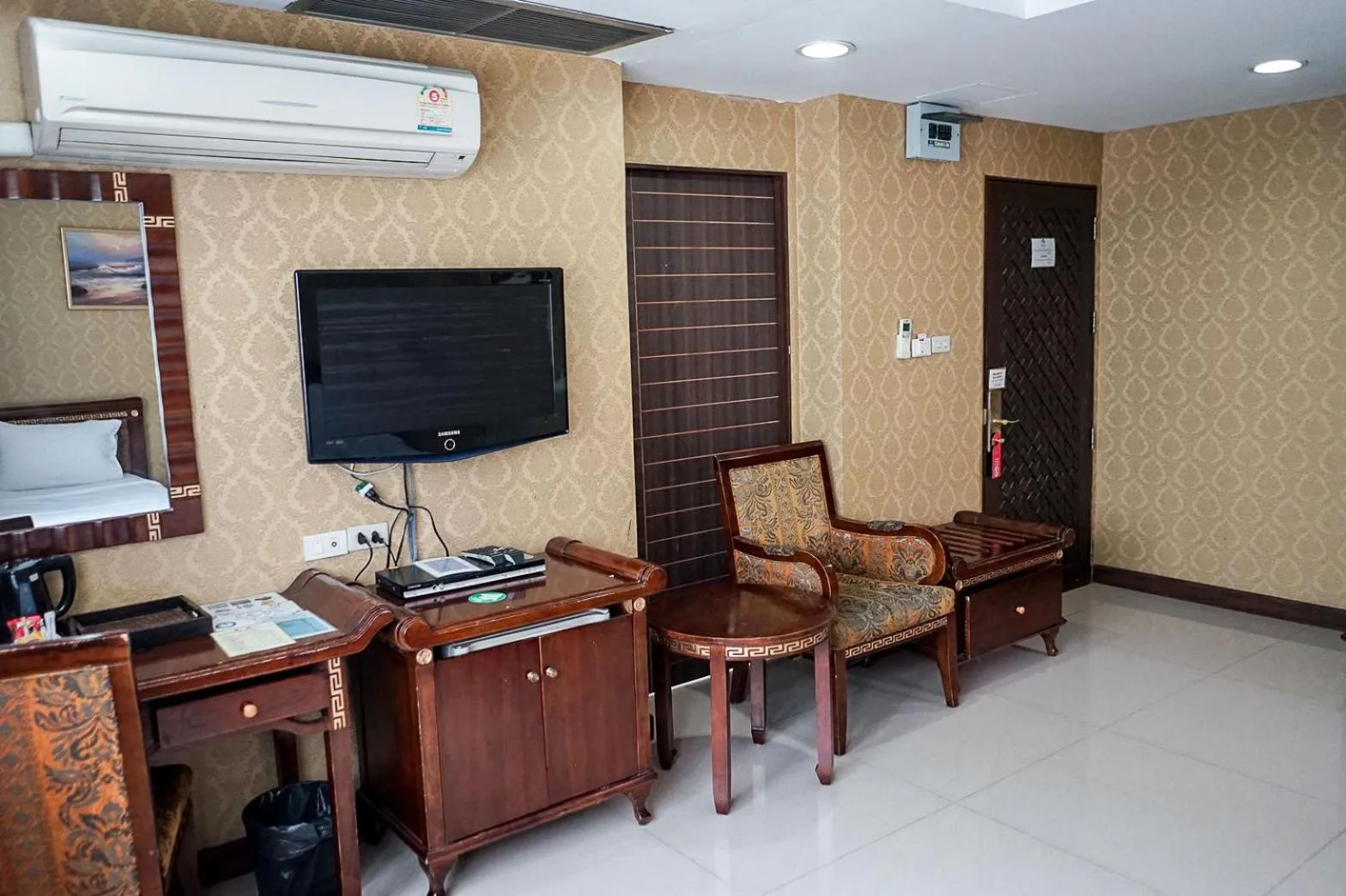 TV and multimedia, TV/Entertainment Center in Grand Lucky Hotel